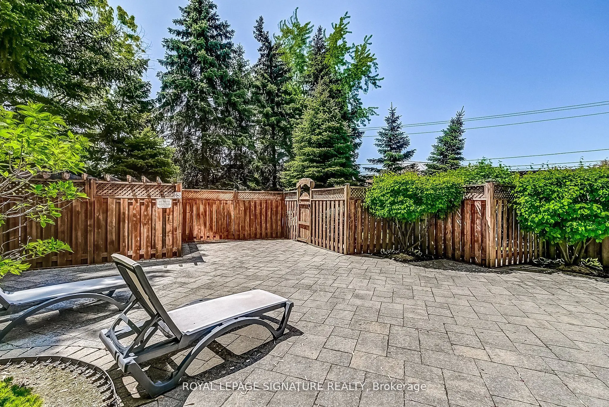 75 King Street E, #1105