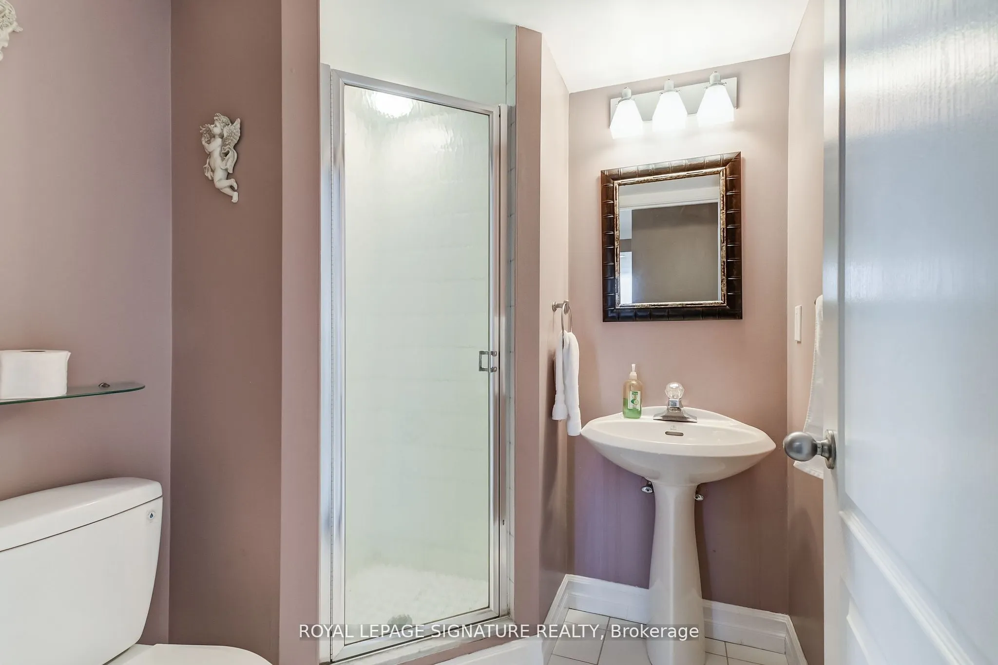 75 King Street E, #1105