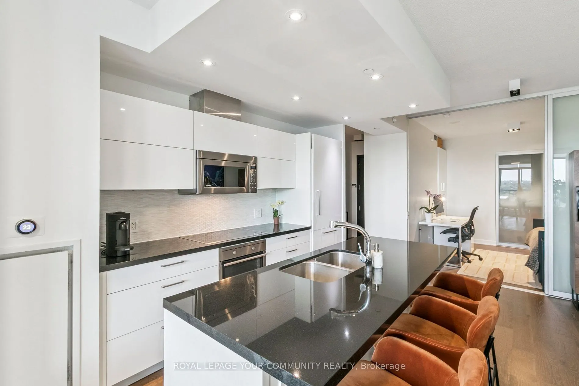 88 Park Lawn Road, #2112