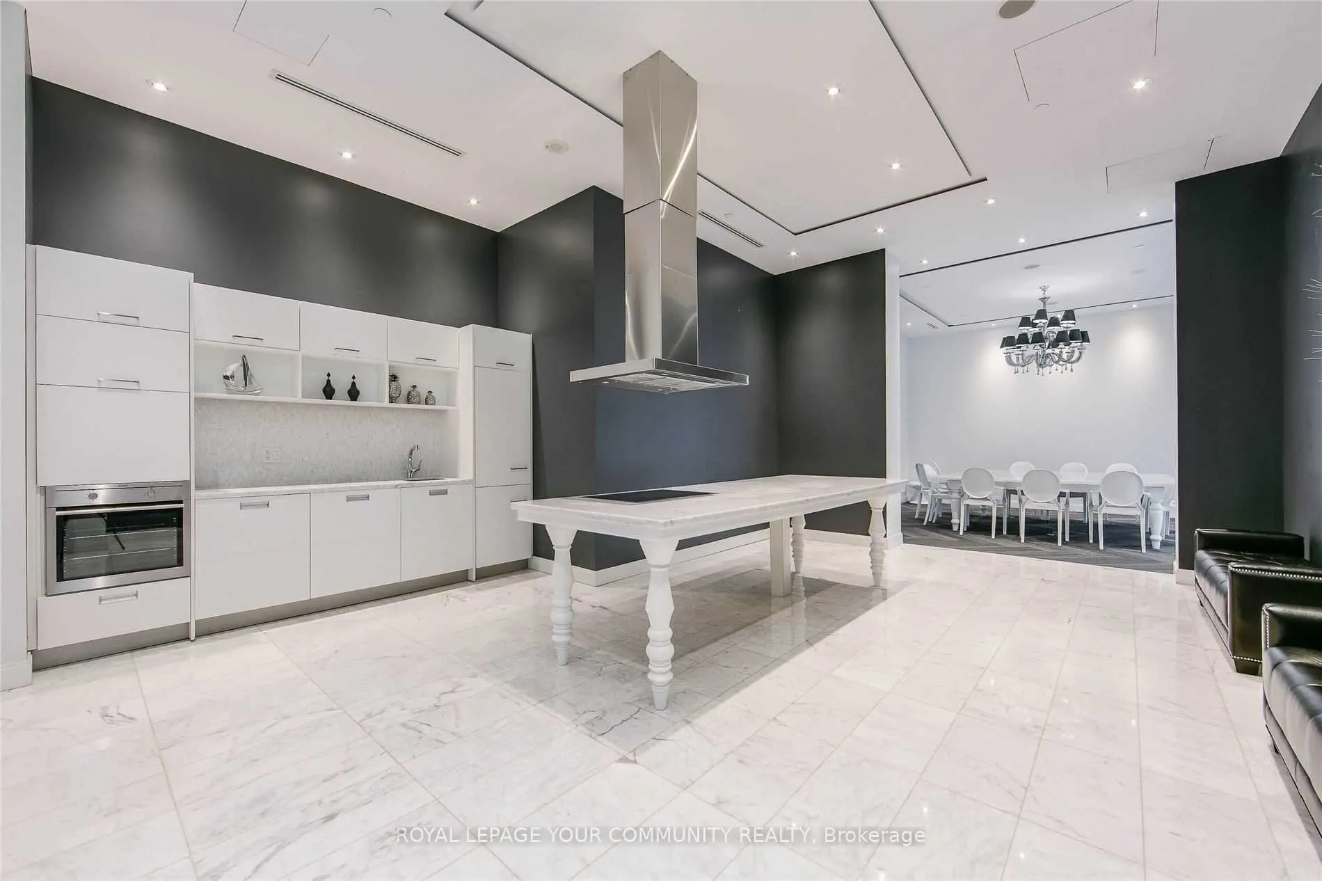 88 Park Lawn Road, #2112