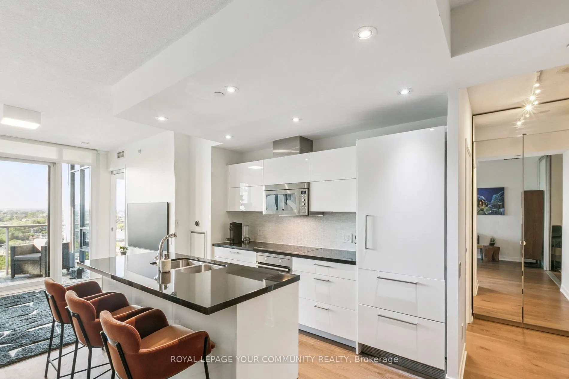 88 Park Lawn Road, #2112