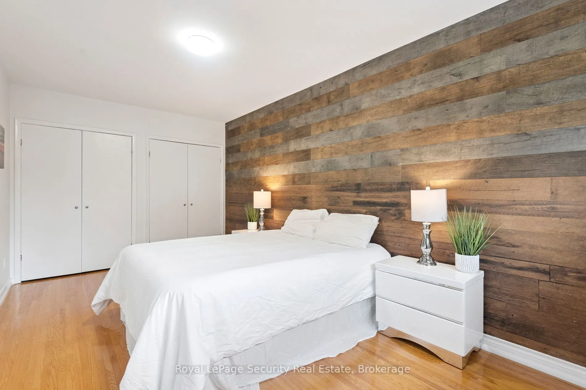 128 Sentinel Road W