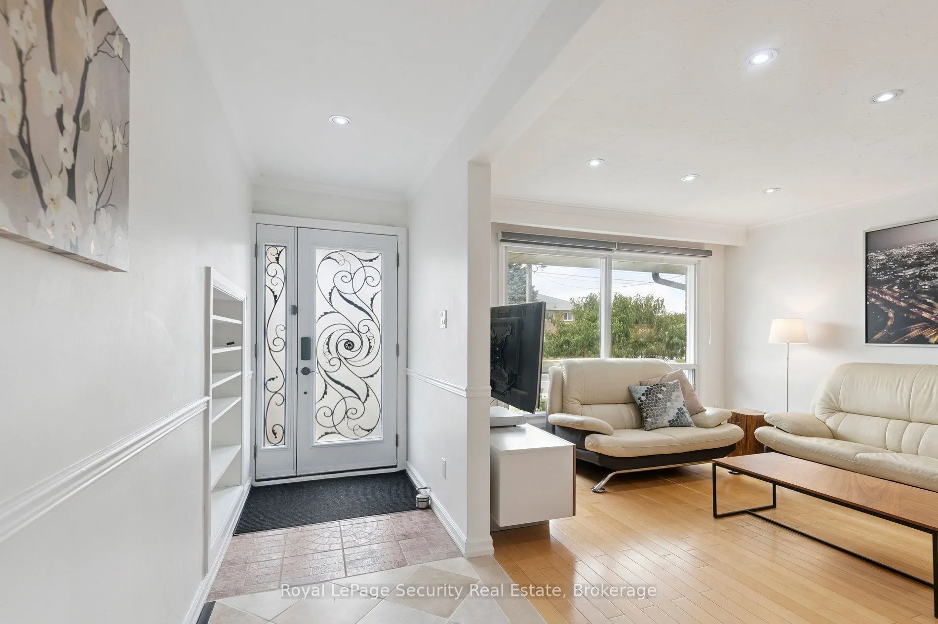 128 Sentinel Road W