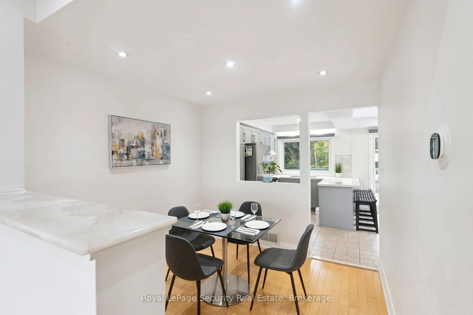 128 Sentinel Road W