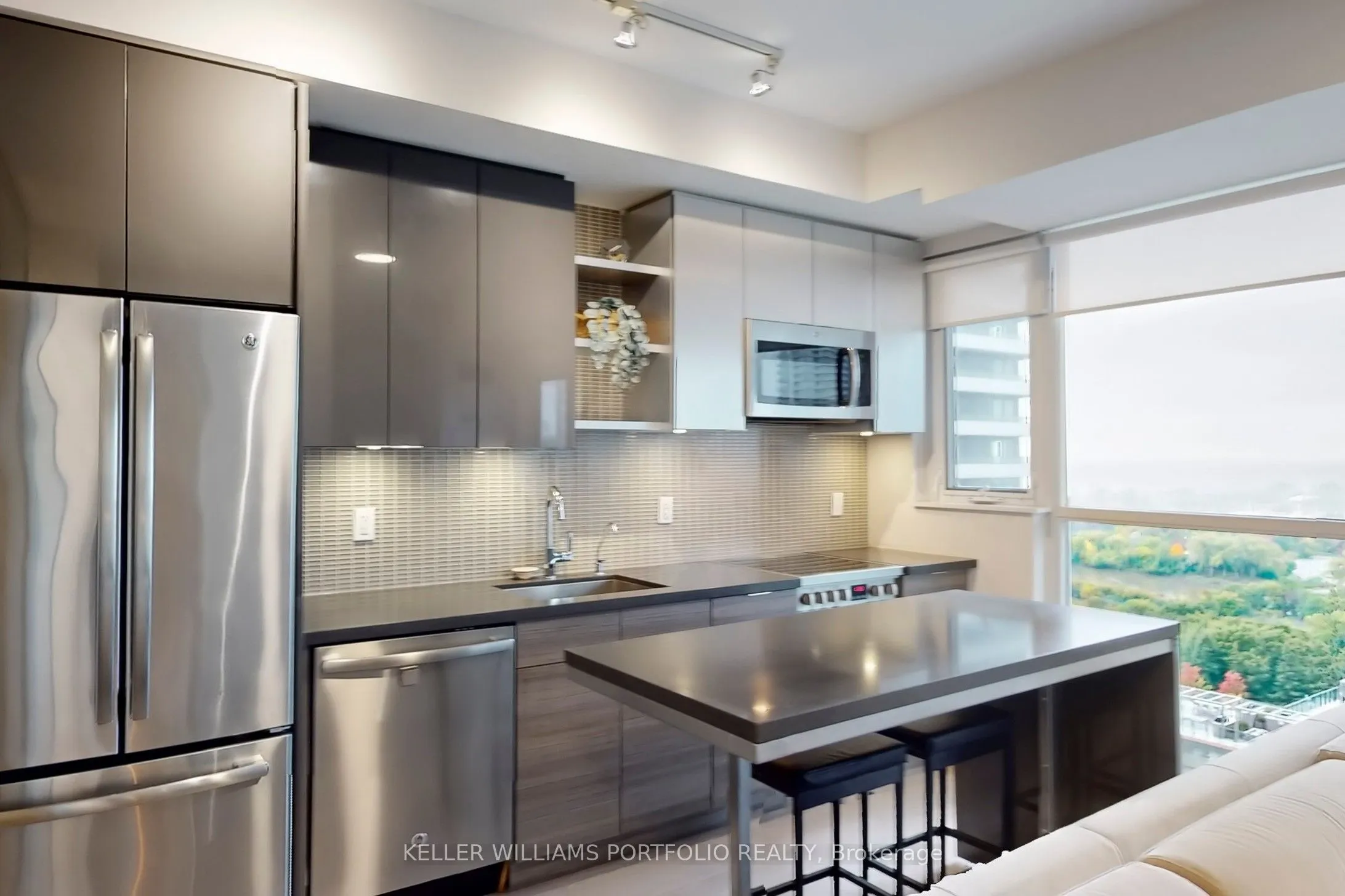 33 Shore Breeze Drive, #1311
