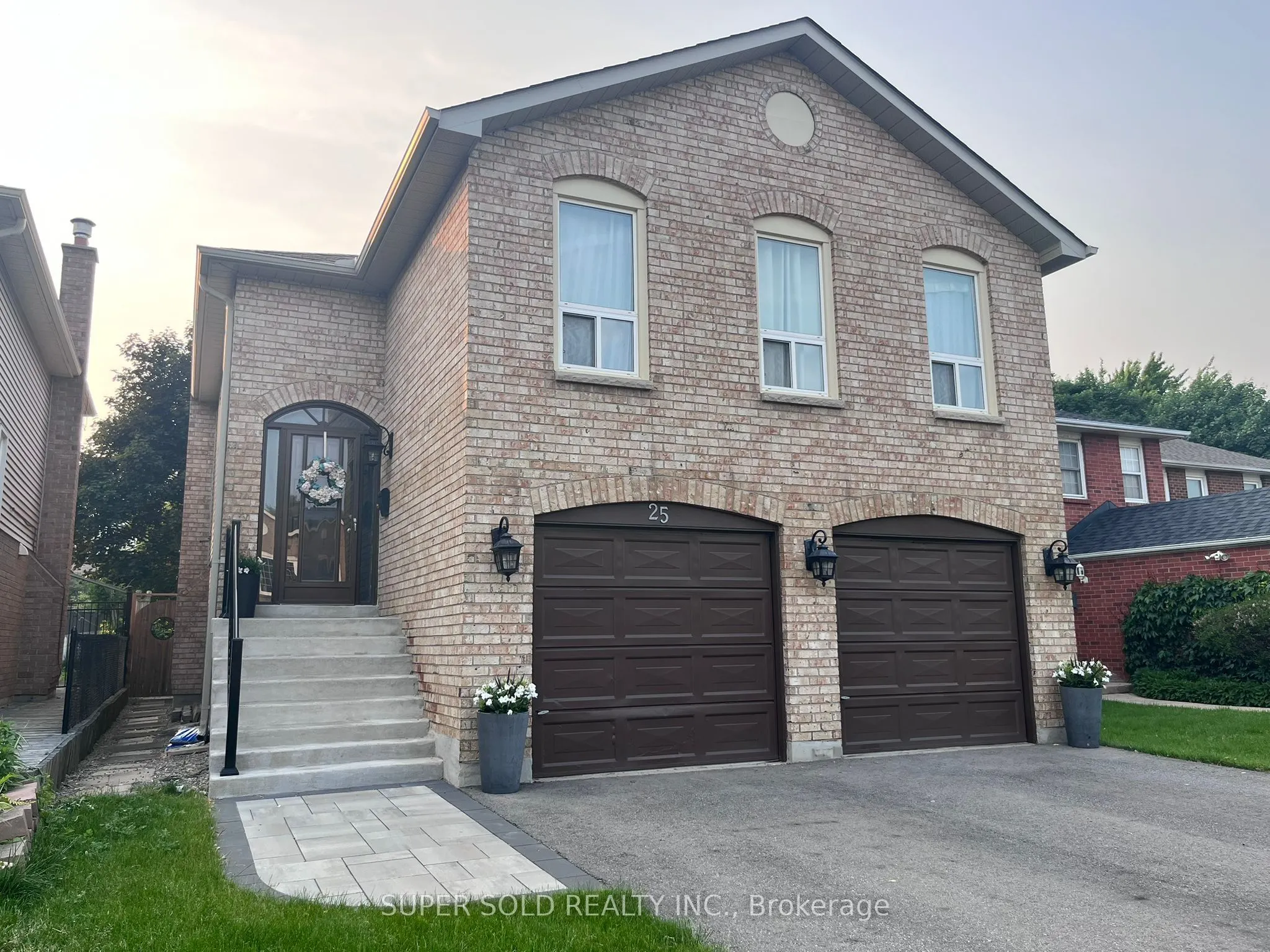 25 Floribunda Crescent