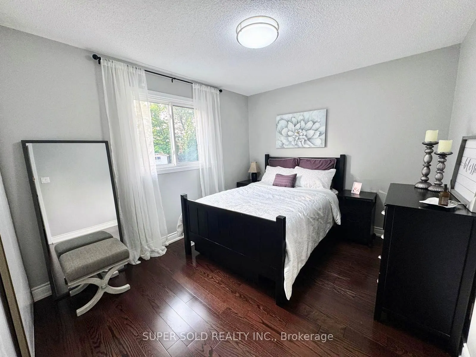 25 Floribunda Crescent