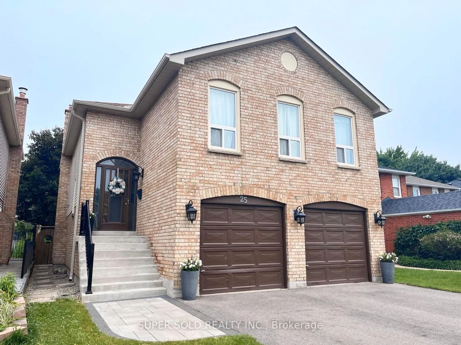 25 Floribunda Crescent