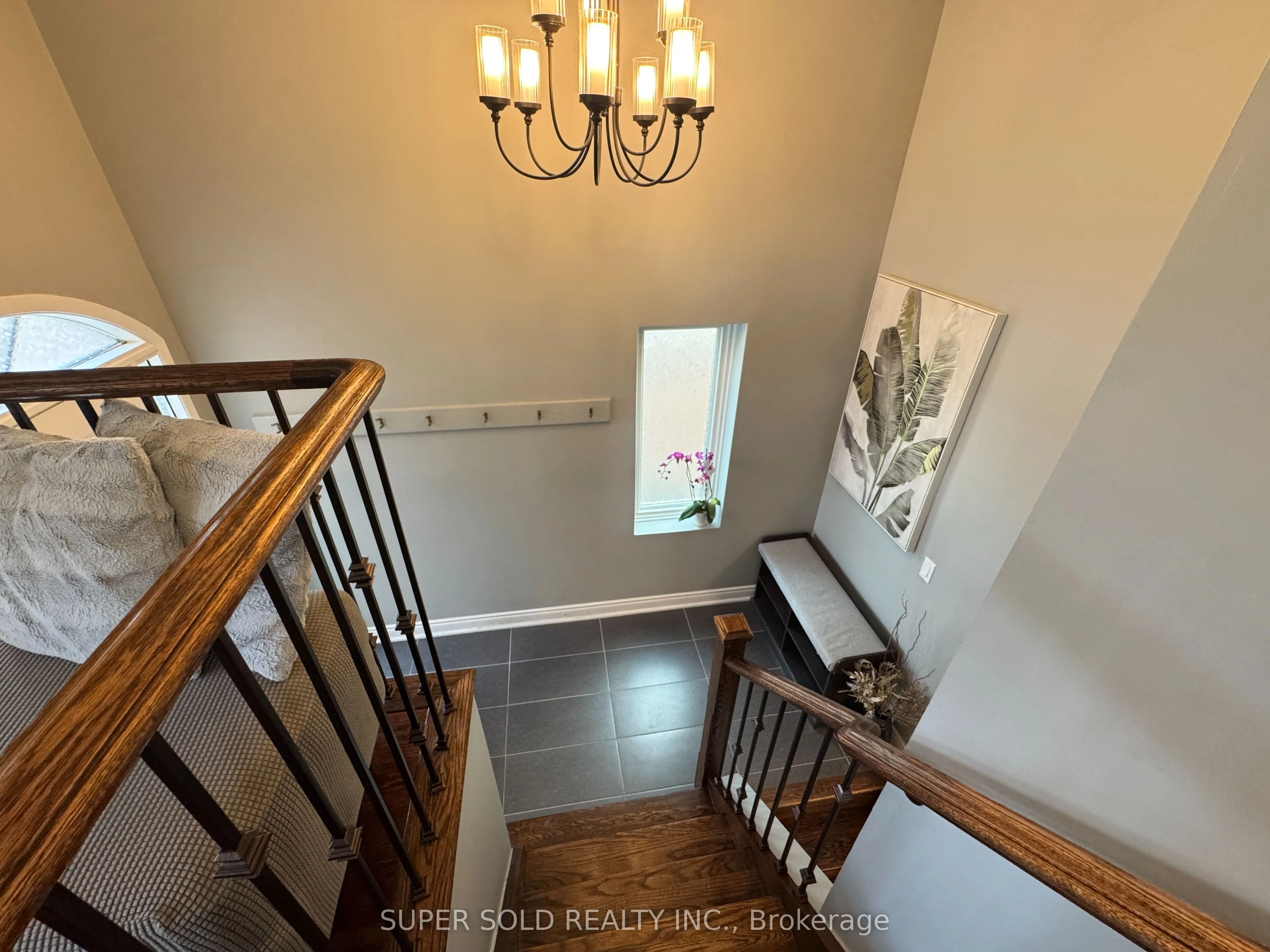 25 Floribunda Crescent