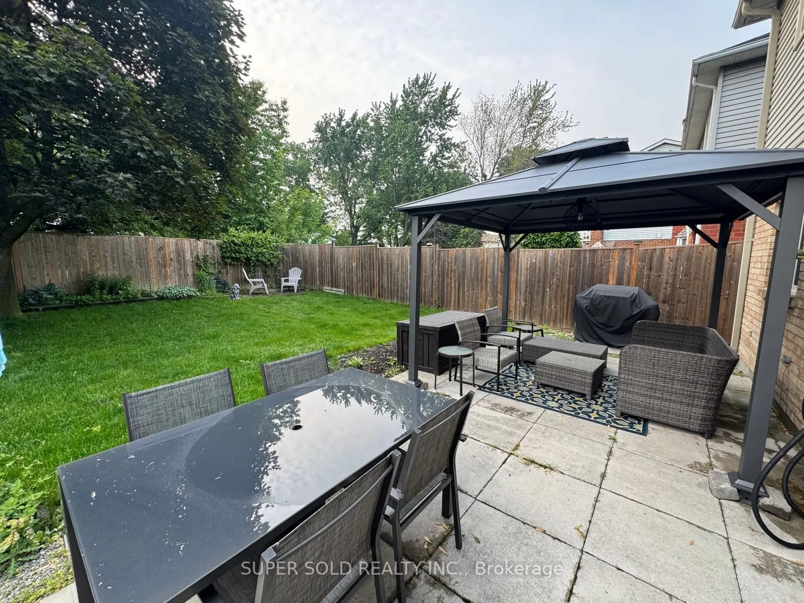 25 Floribunda Crescent