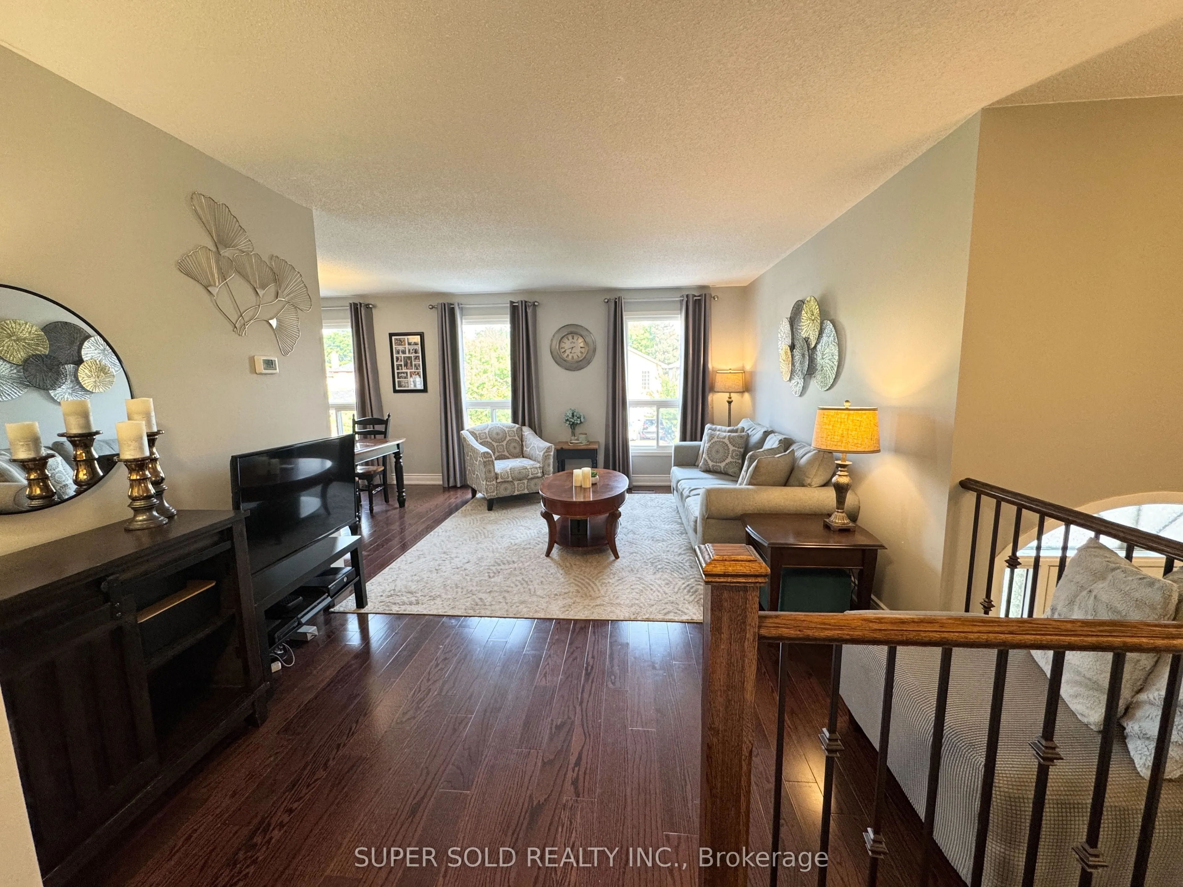 25 Floribunda Crescent