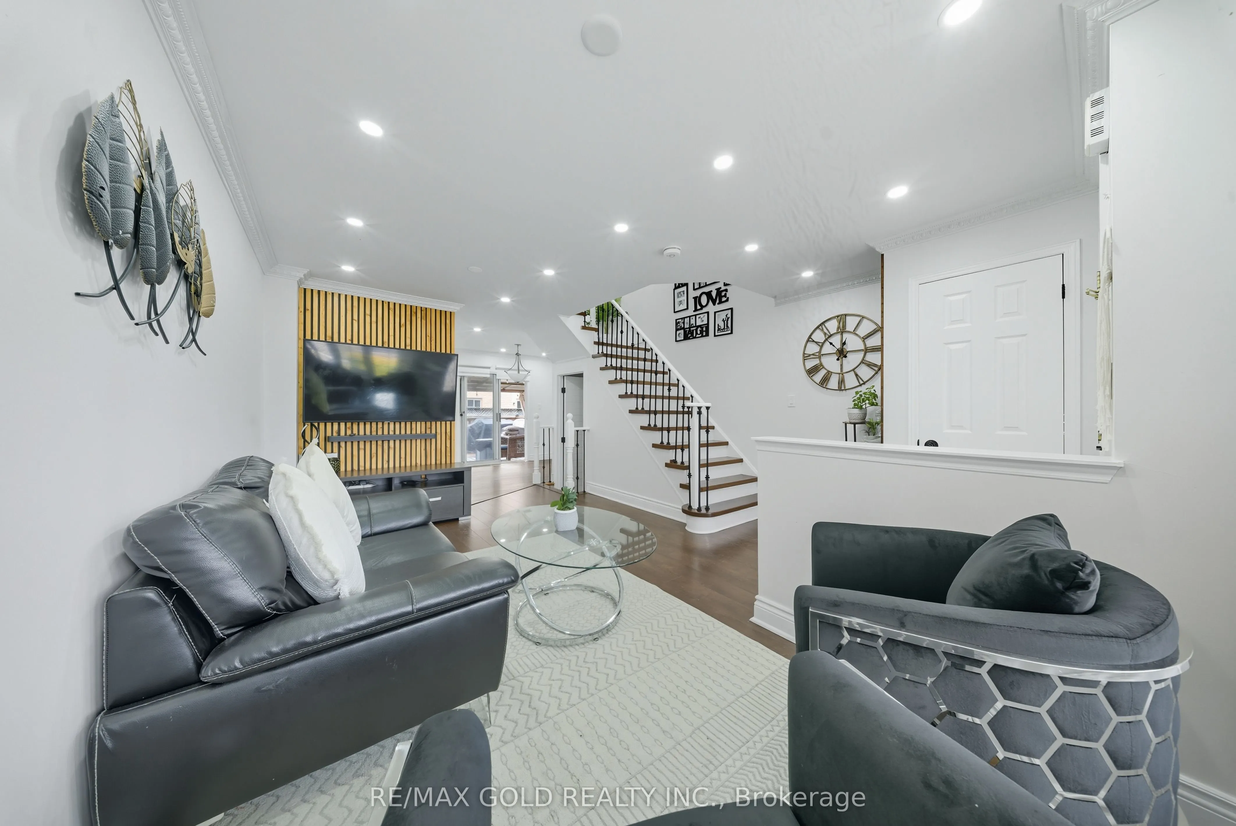 11 Flatlands Way