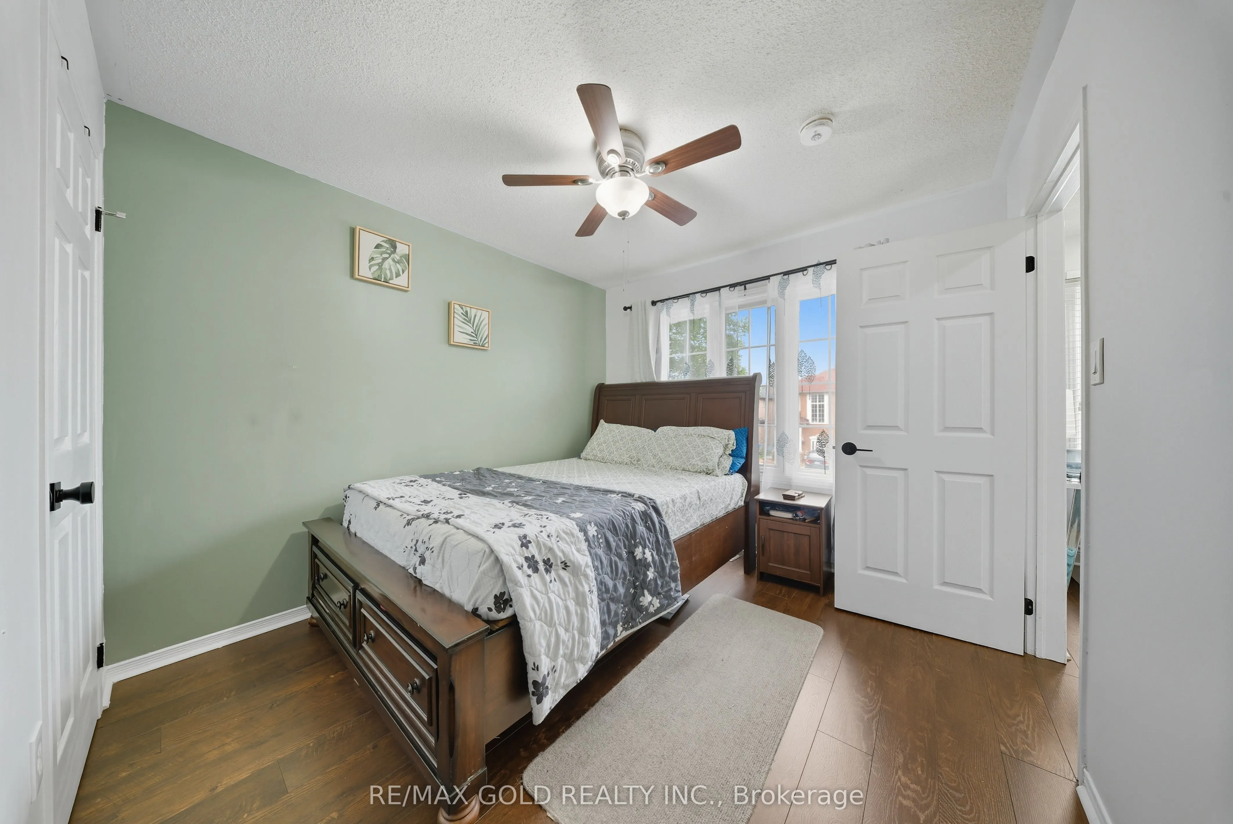 11 Flatlands Way