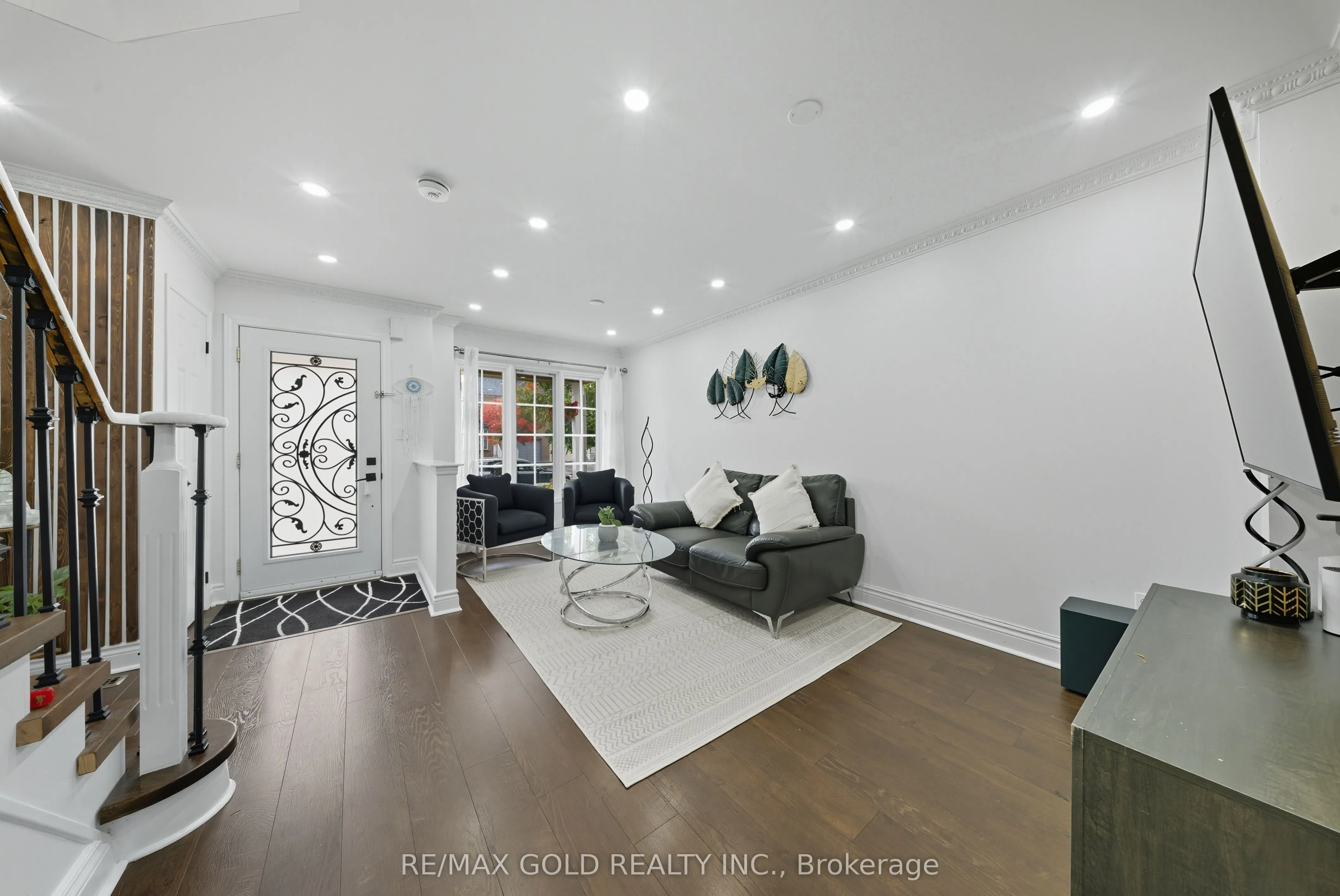 11 Flatlands Way