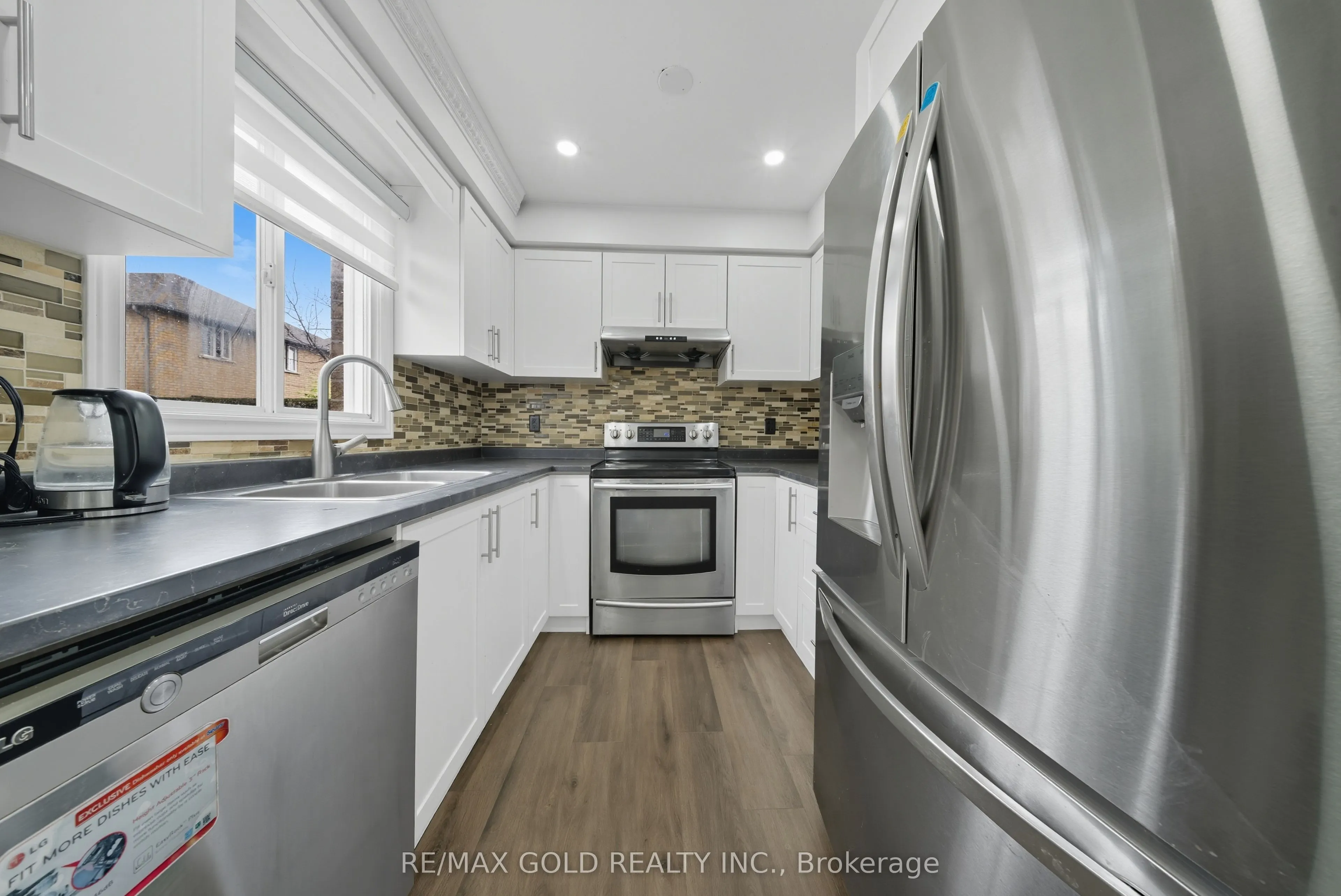11 Flatlands Way