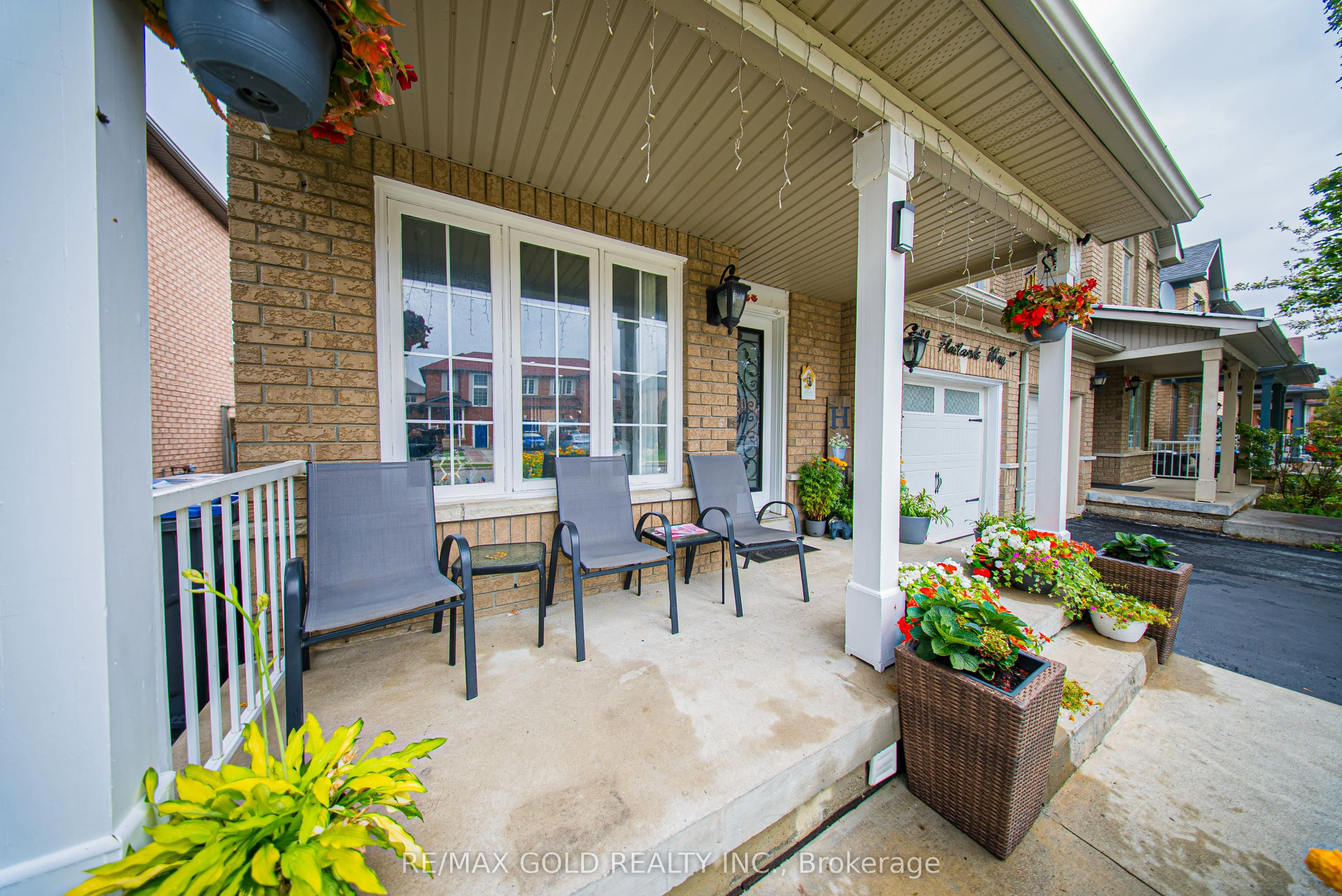 11 Flatlands Way
