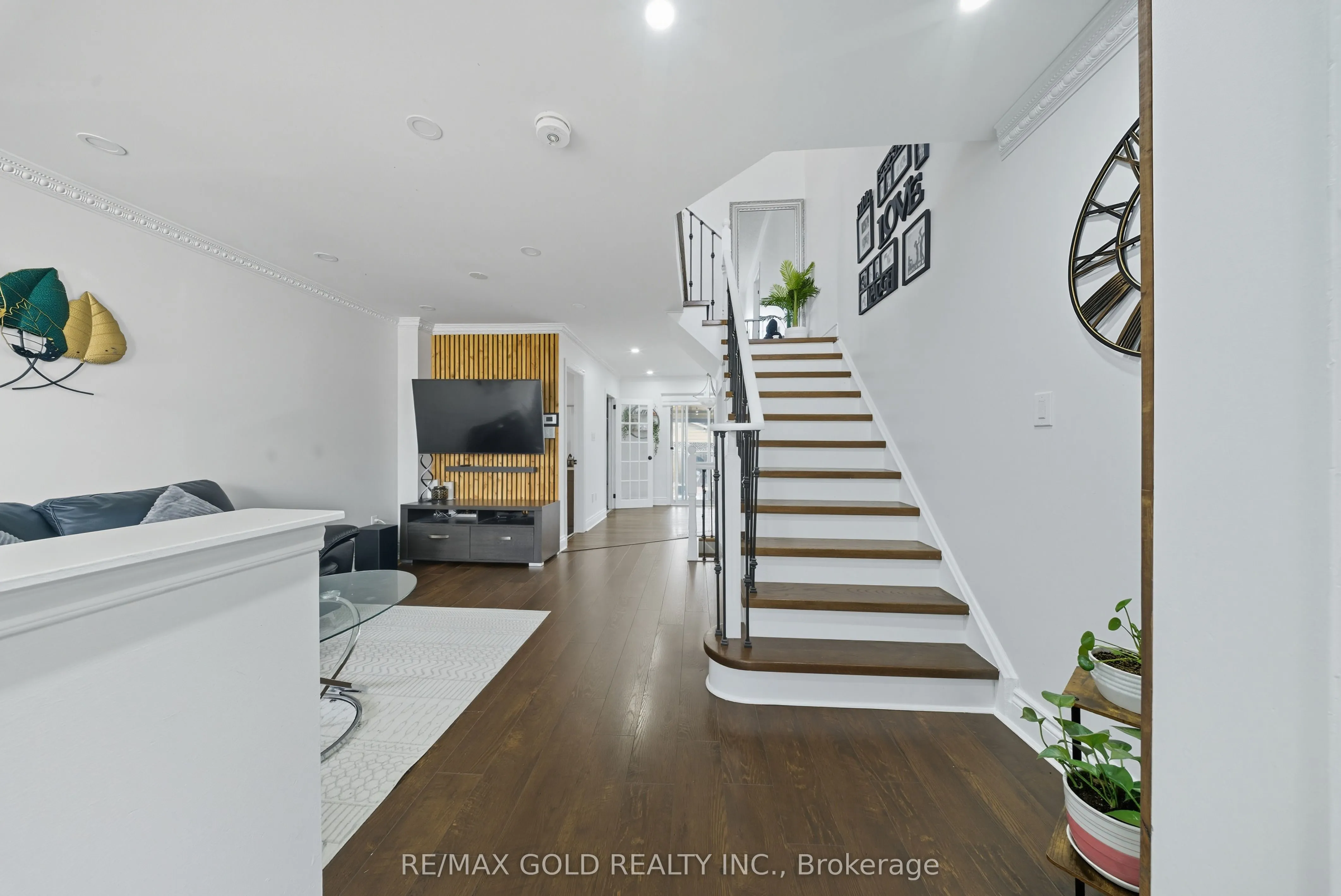 11 Flatlands Way