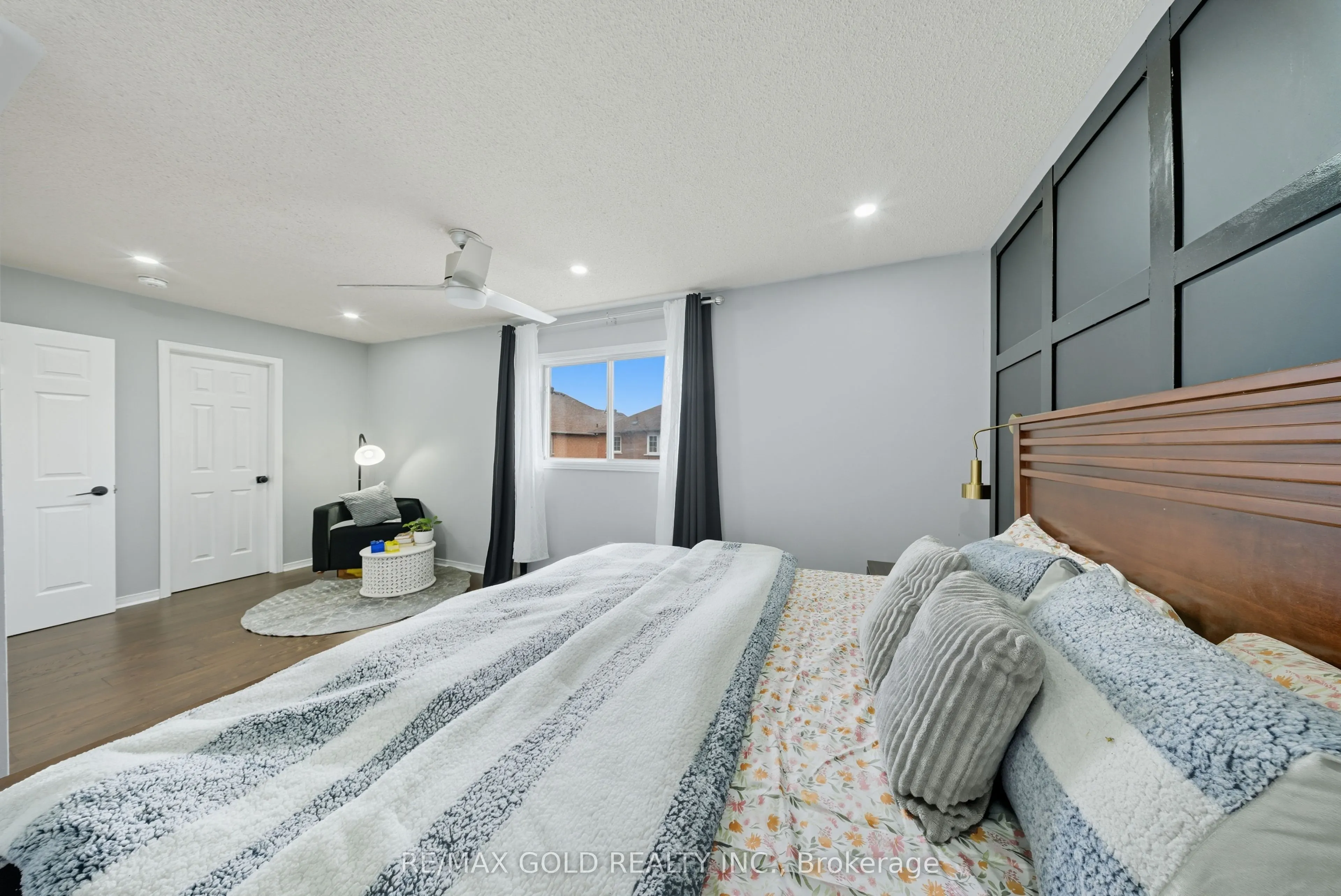 11 Flatlands Way