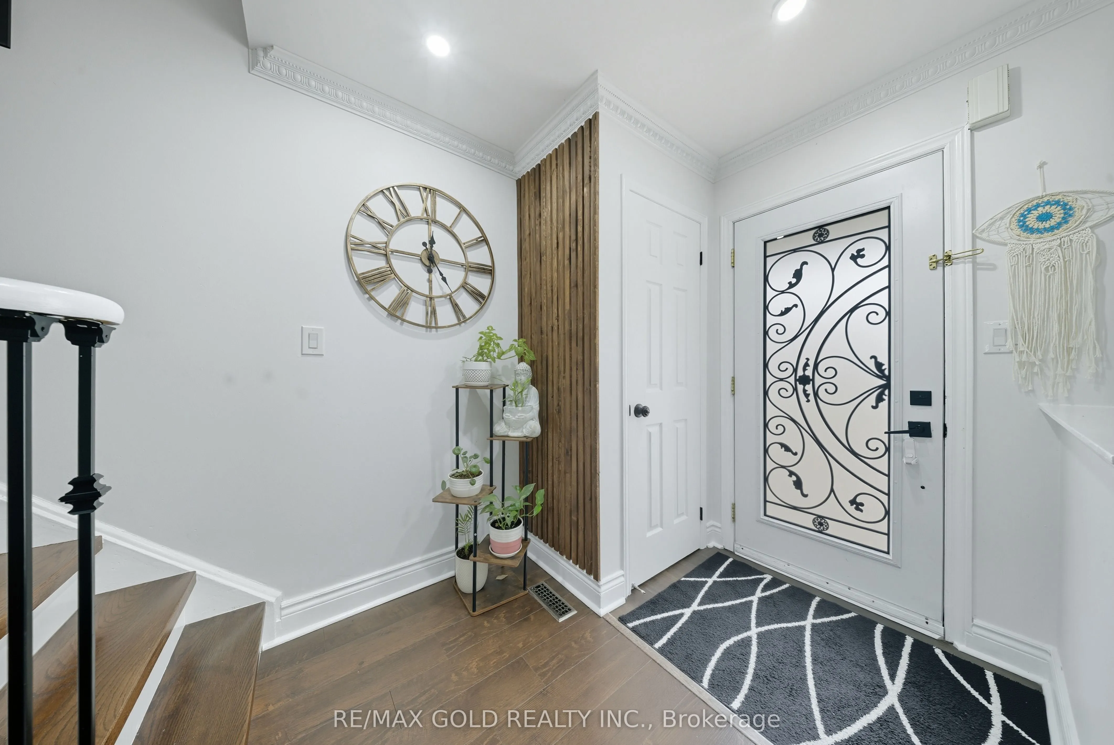 11 Flatlands Way