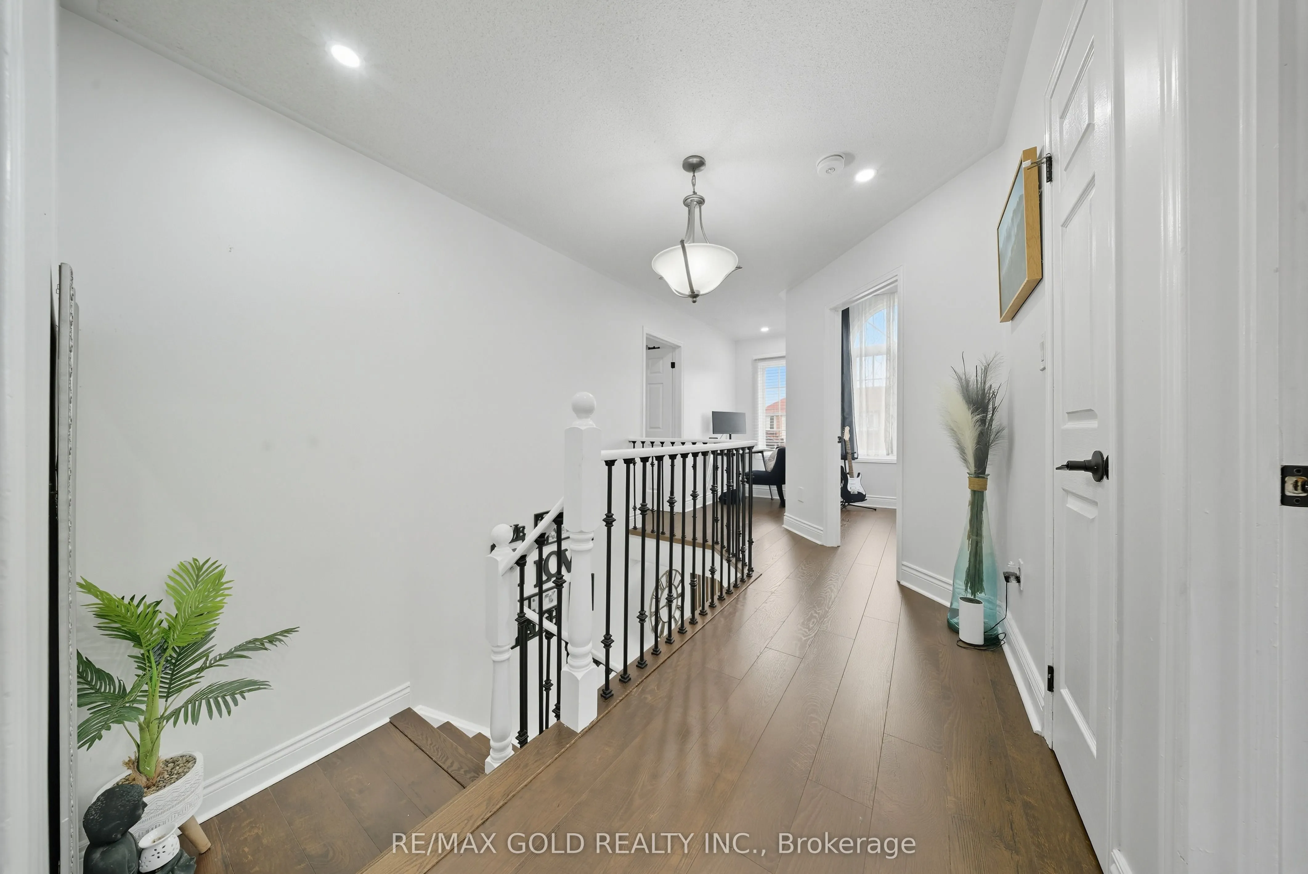 11 Flatlands Way