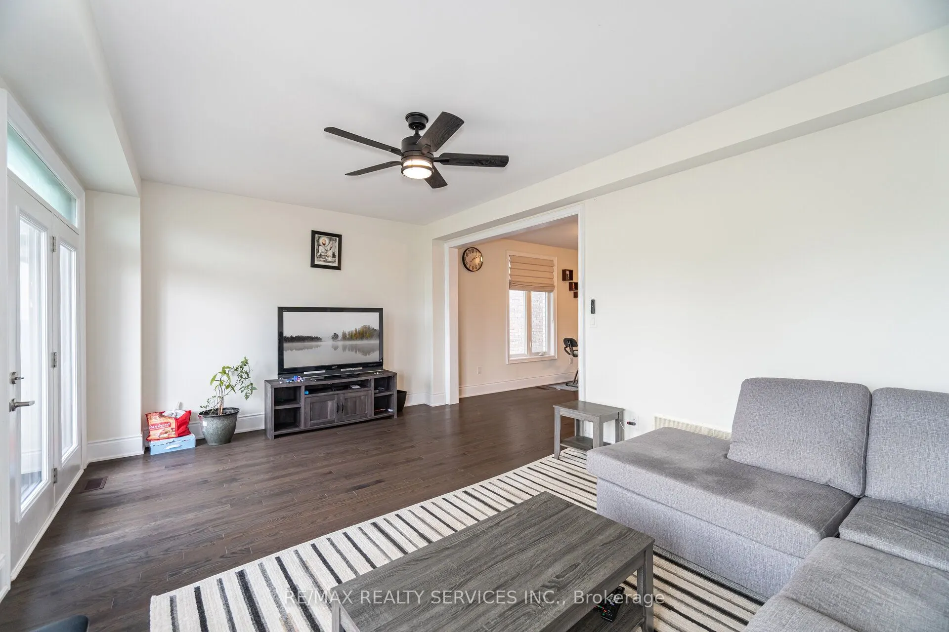 38 Foxsparrow Road