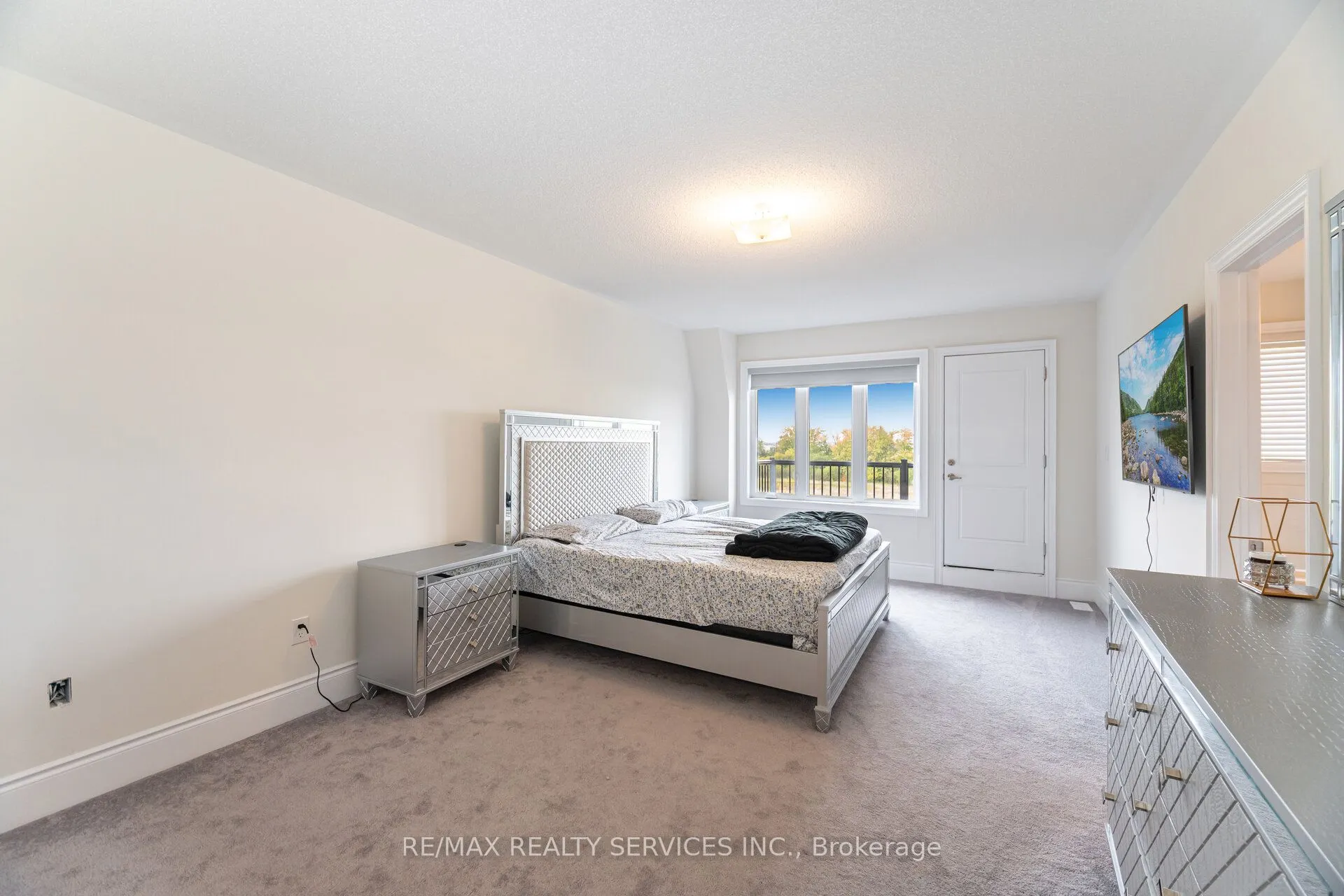 38 Foxsparrow Road