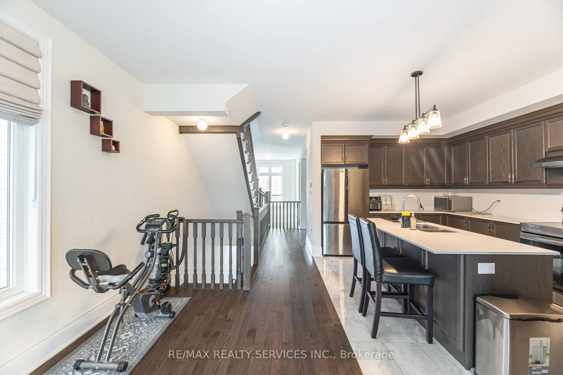 38 Foxsparrow Road