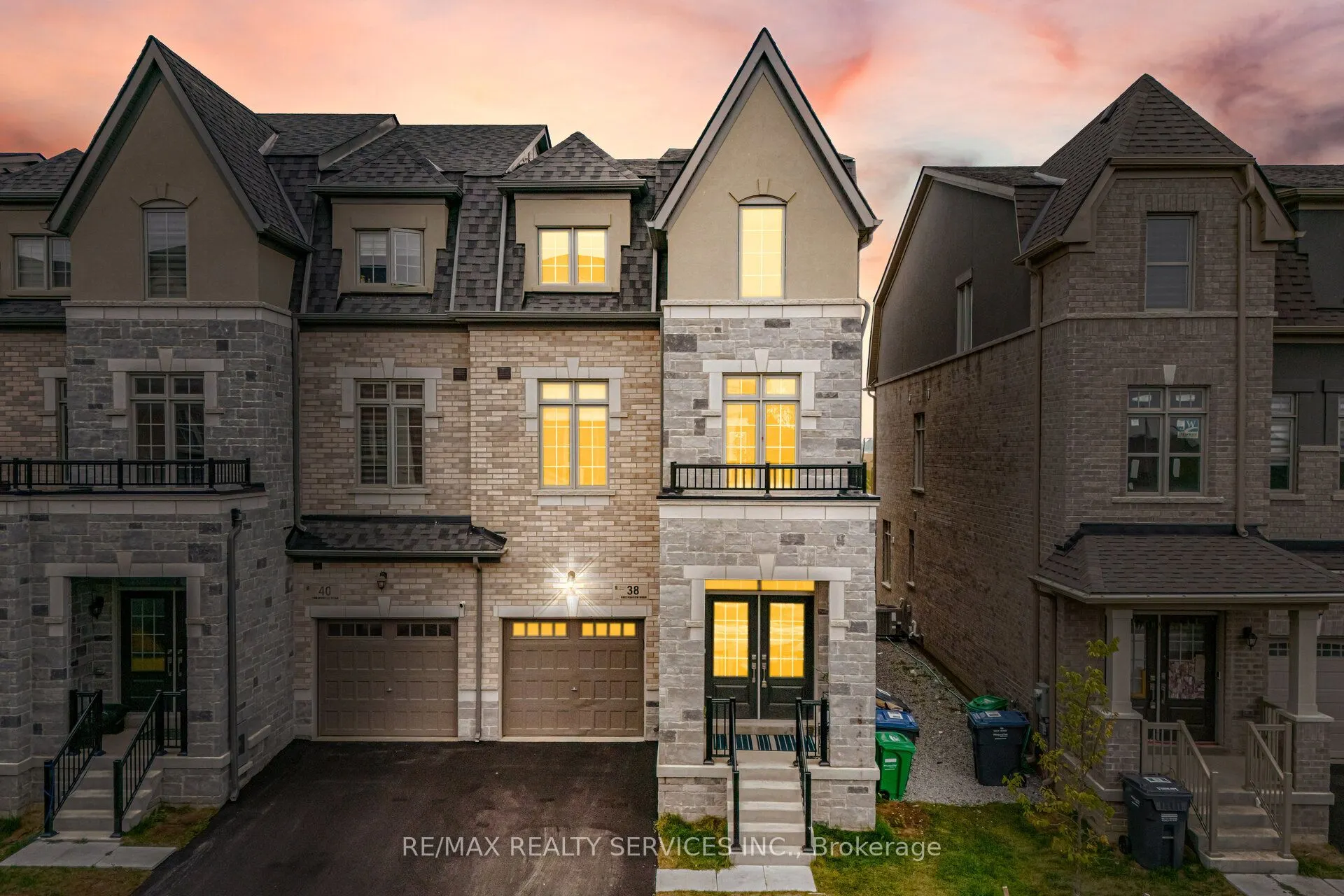 38 Foxsparrow Road