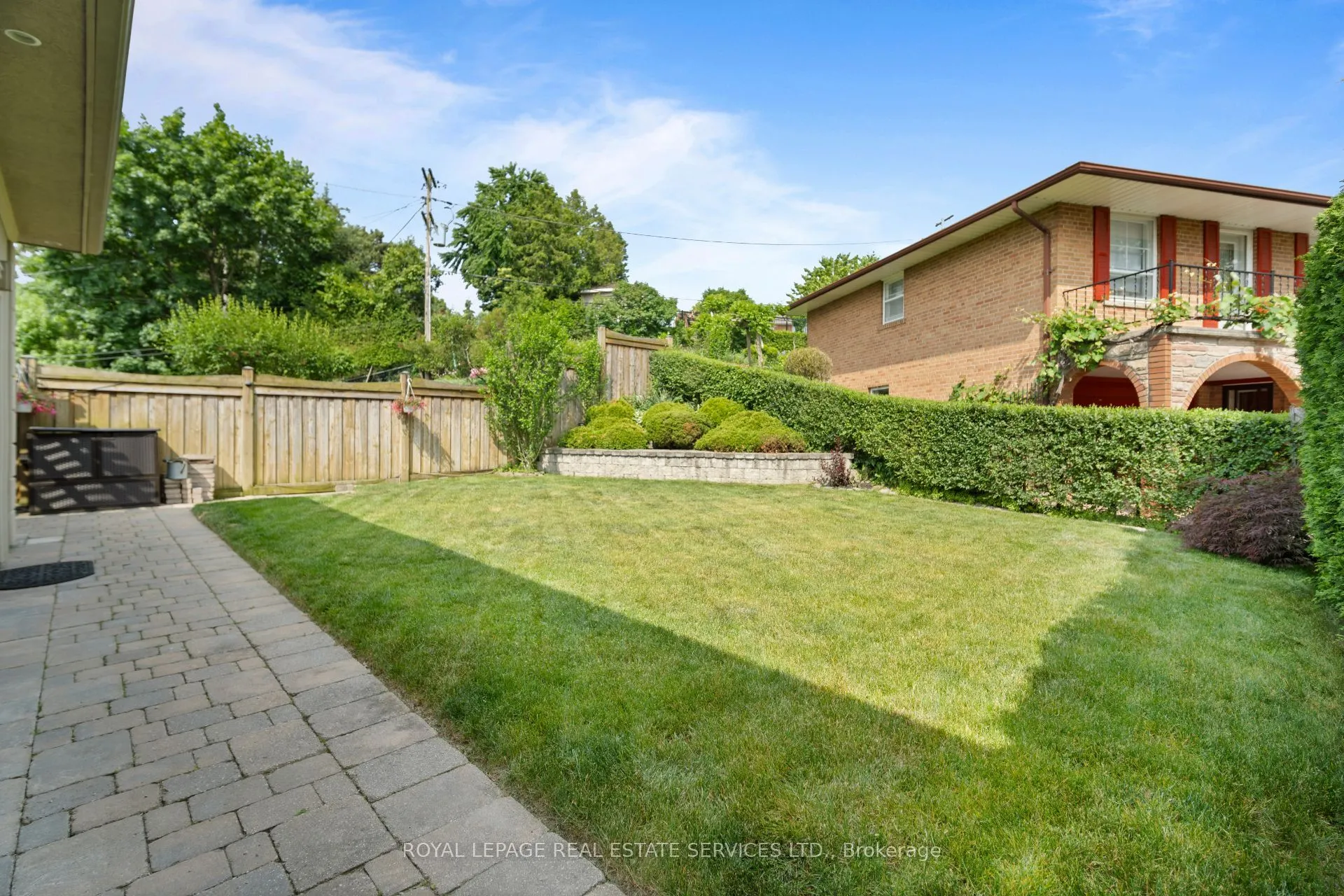 6 Cadman Court