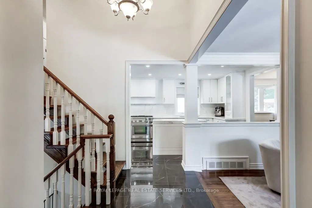 6 Cadman Court