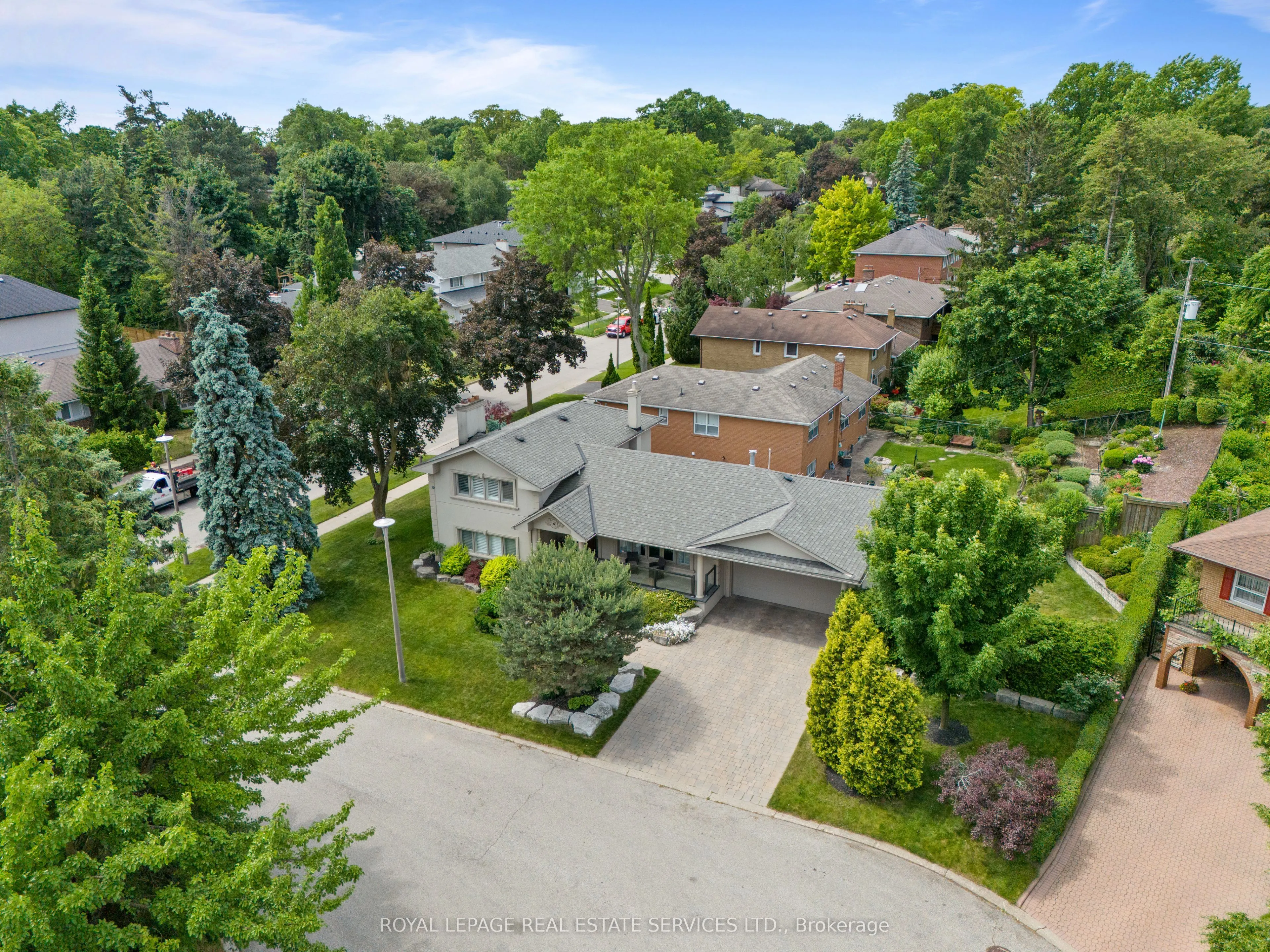 6 Cadman Court