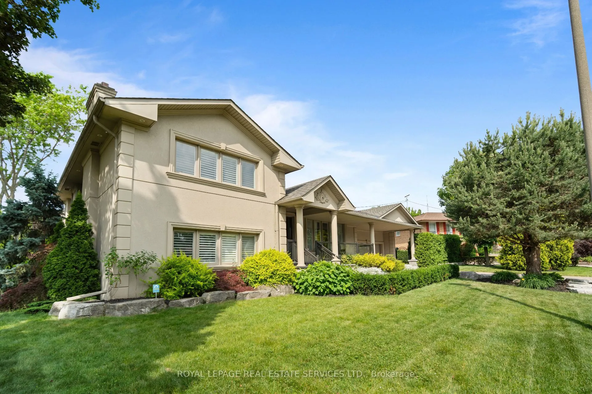 6 Cadman Court