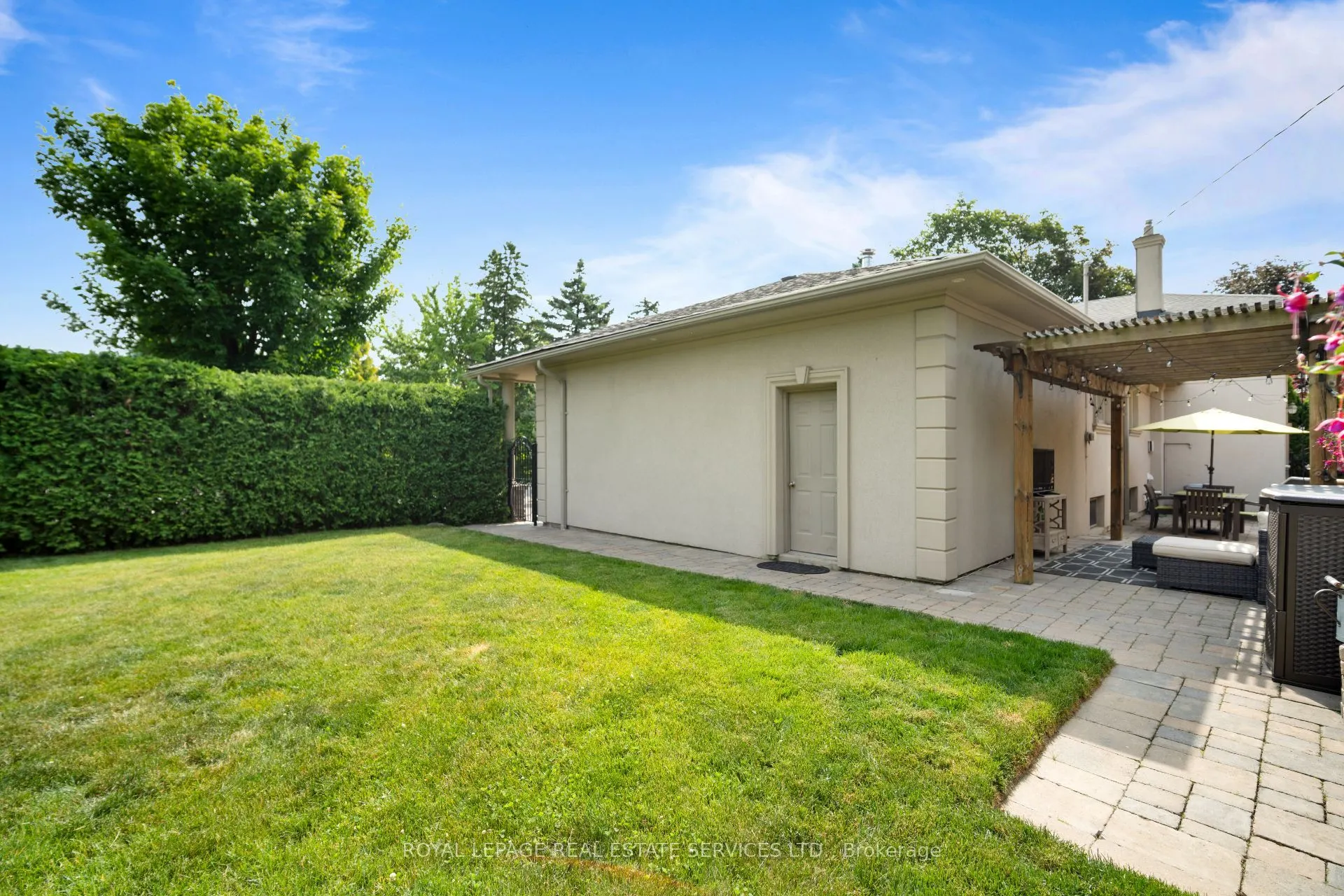 6 Cadman Court