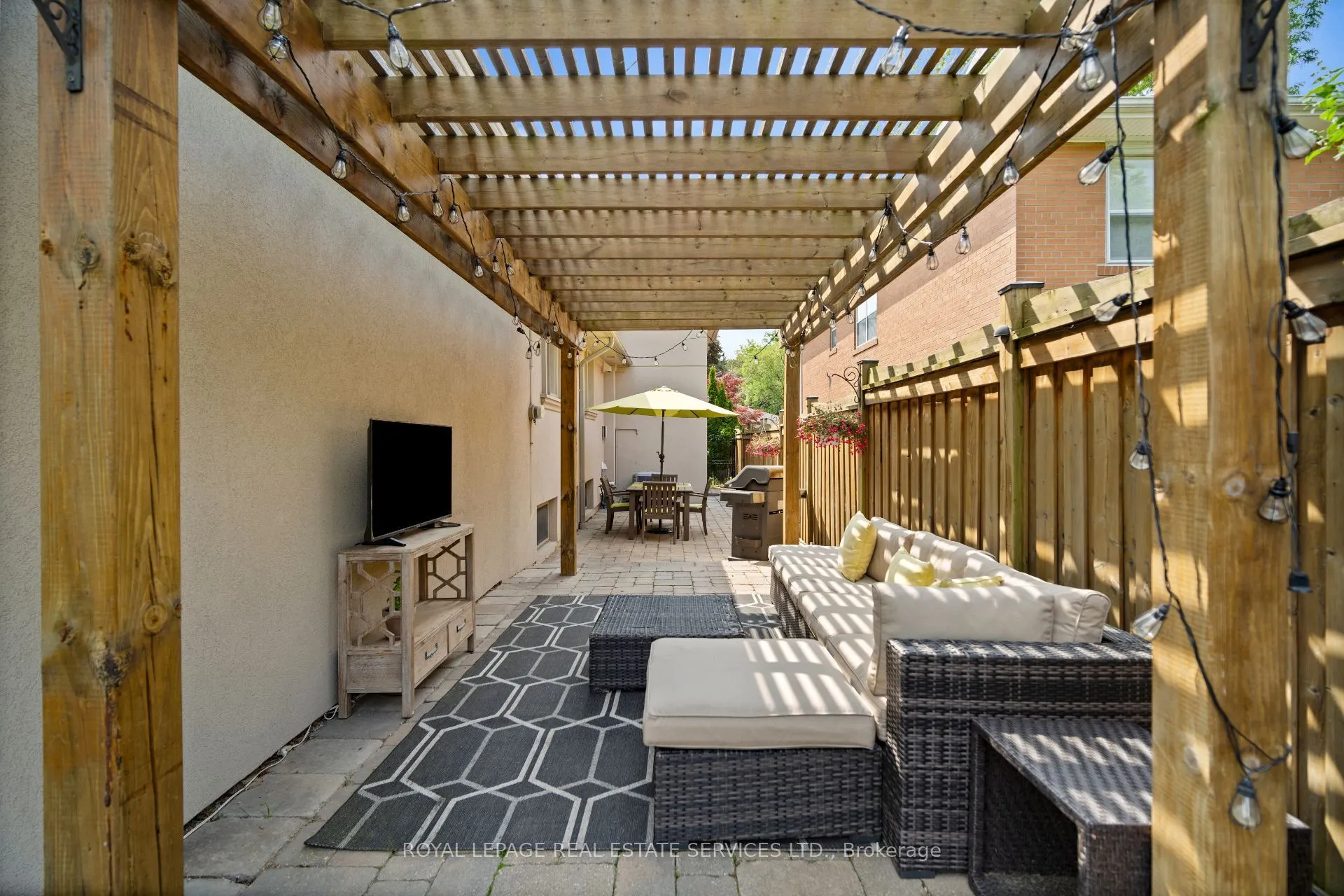 6 Cadman Court