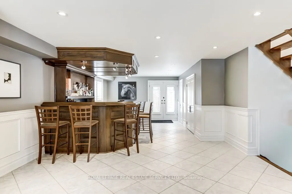 6 Cadman Court