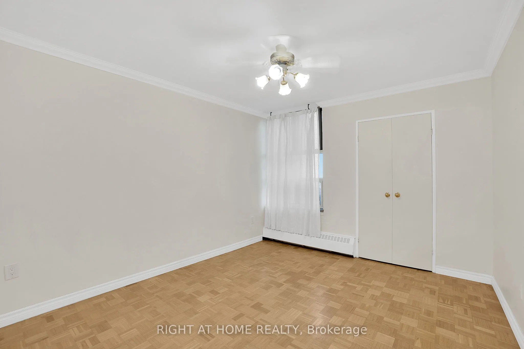360 Ridelle Avenue, #2101