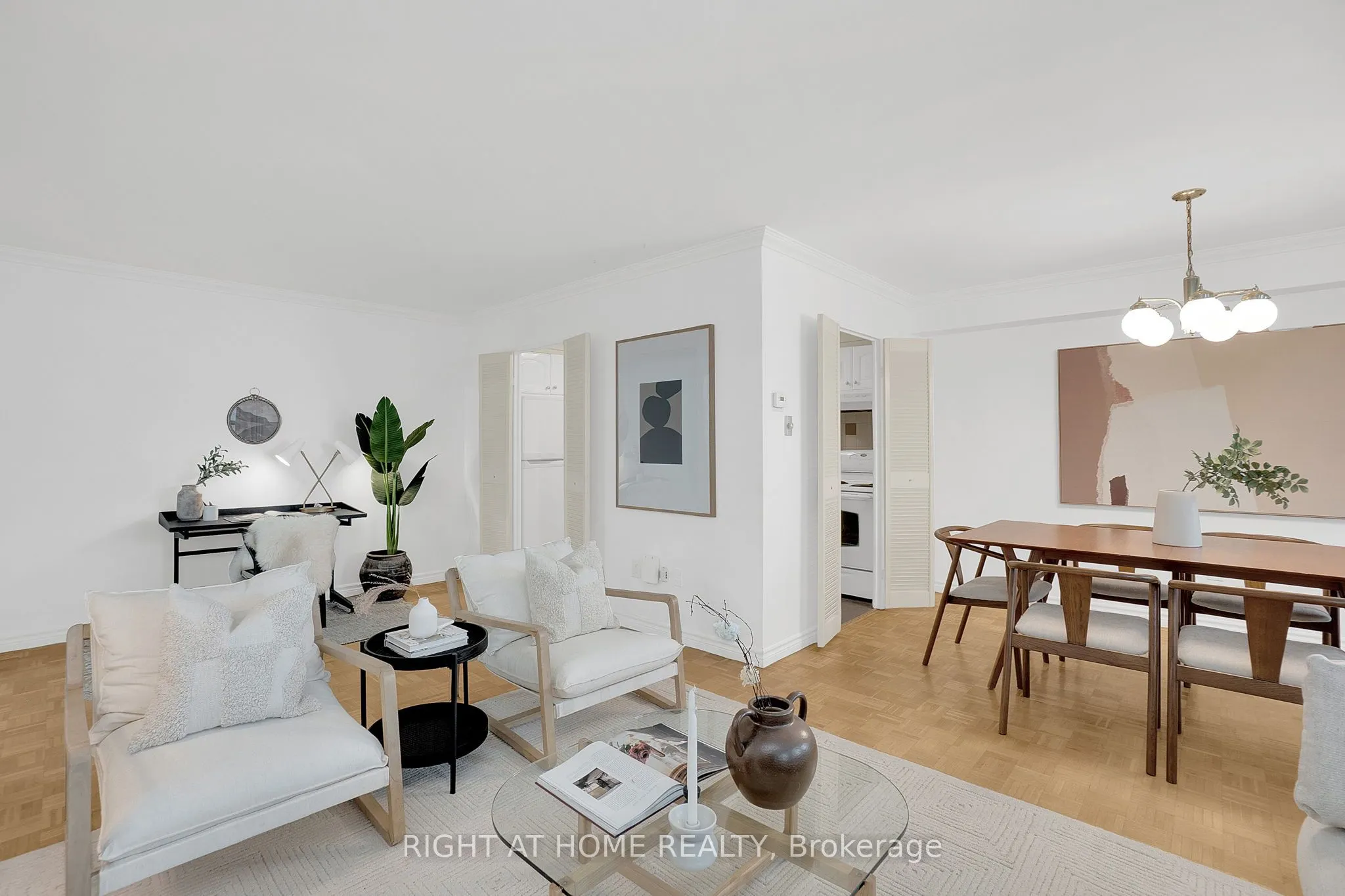 360 Ridelle Avenue, #2101