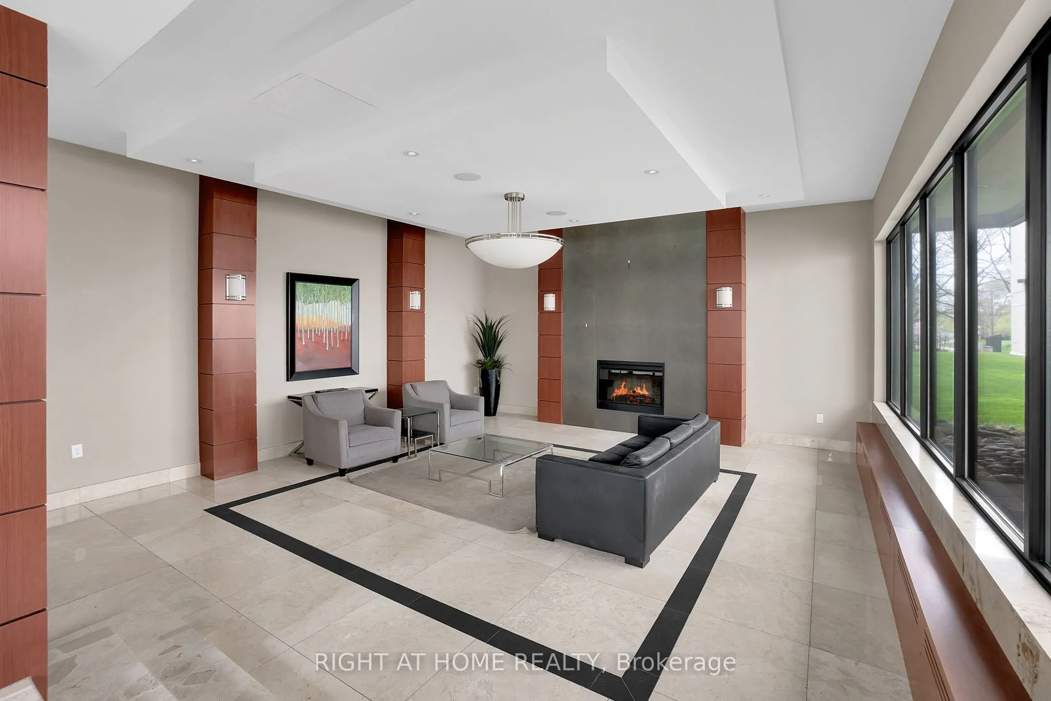360 Ridelle Avenue, #2101