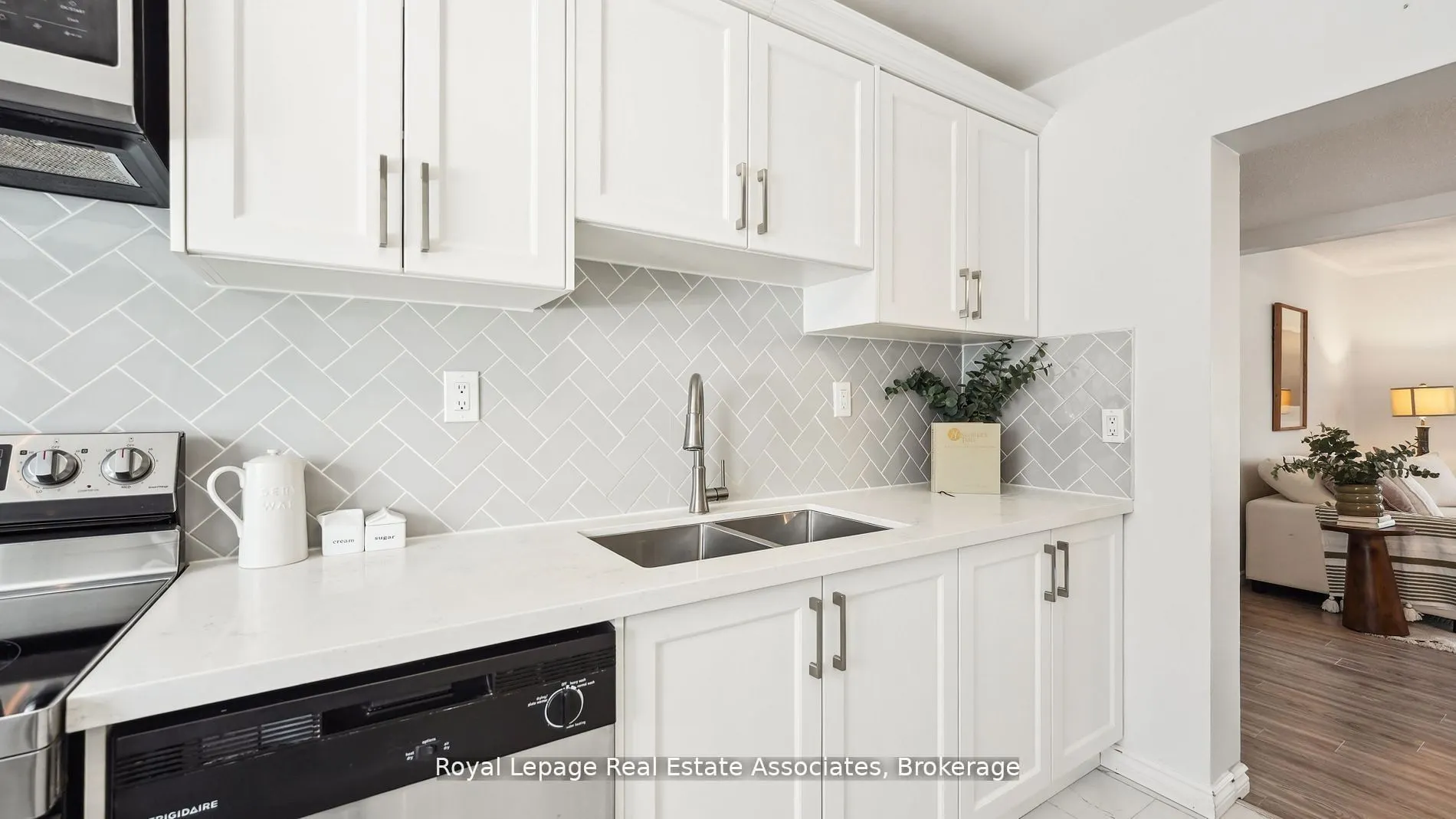 6855 Glen Erin Drive, #20