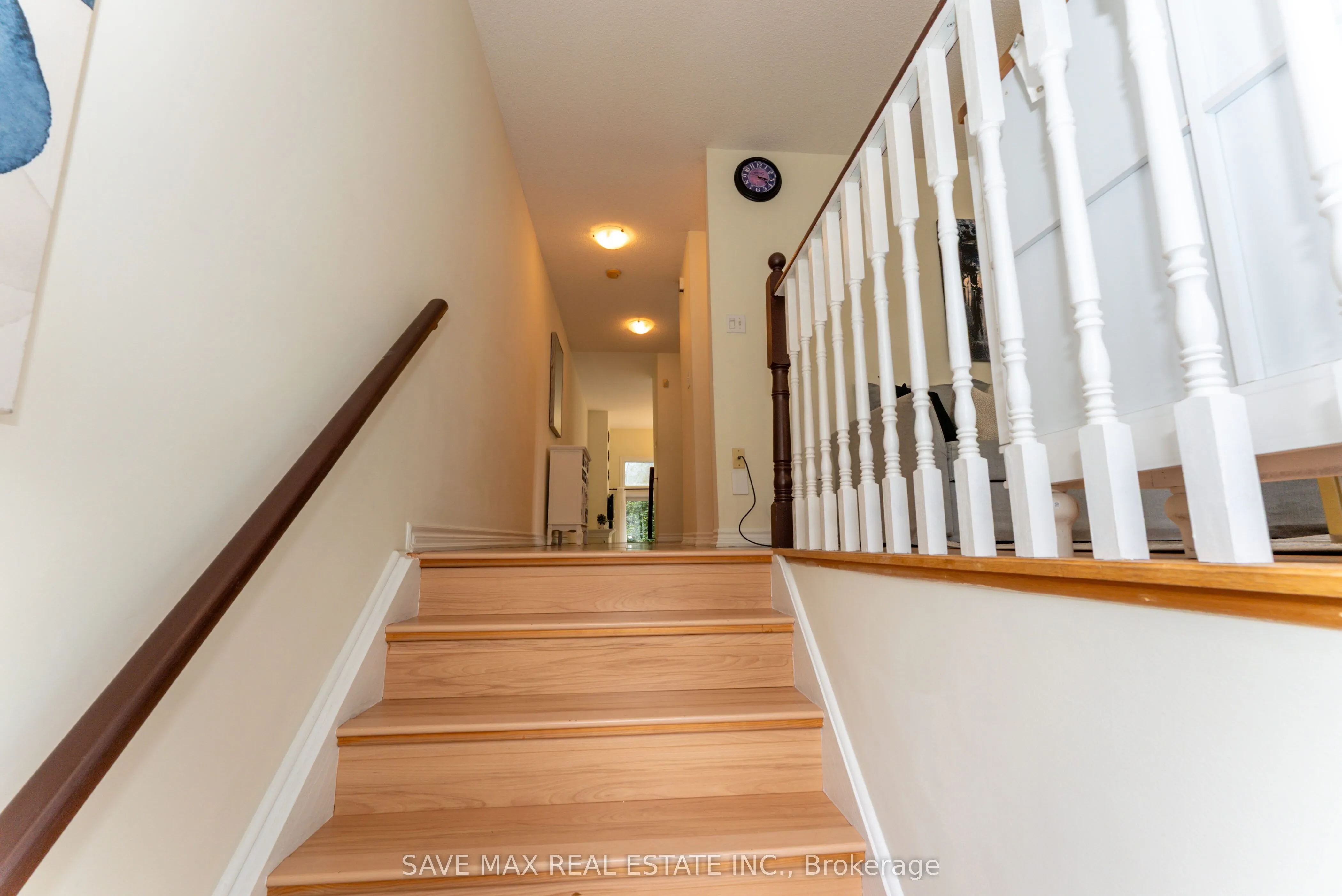 840 Dundas Street W, #25