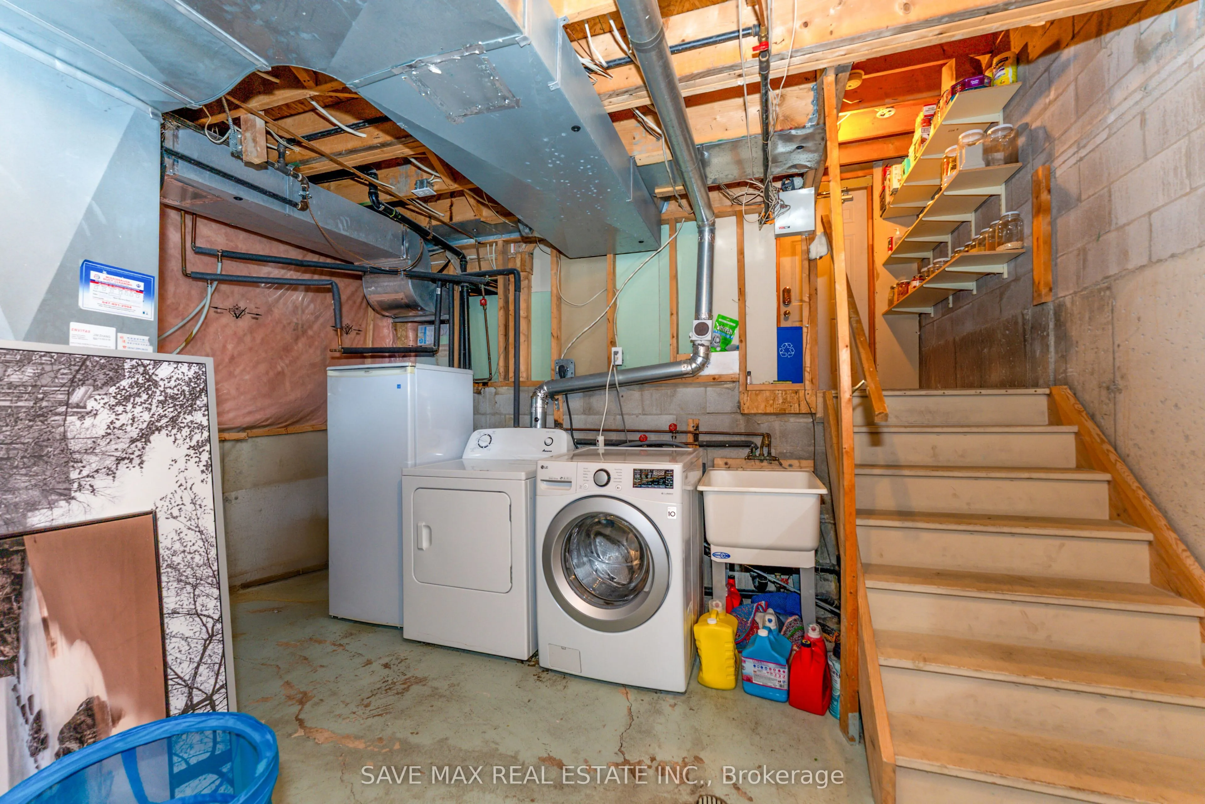 840 Dundas Street W, #25