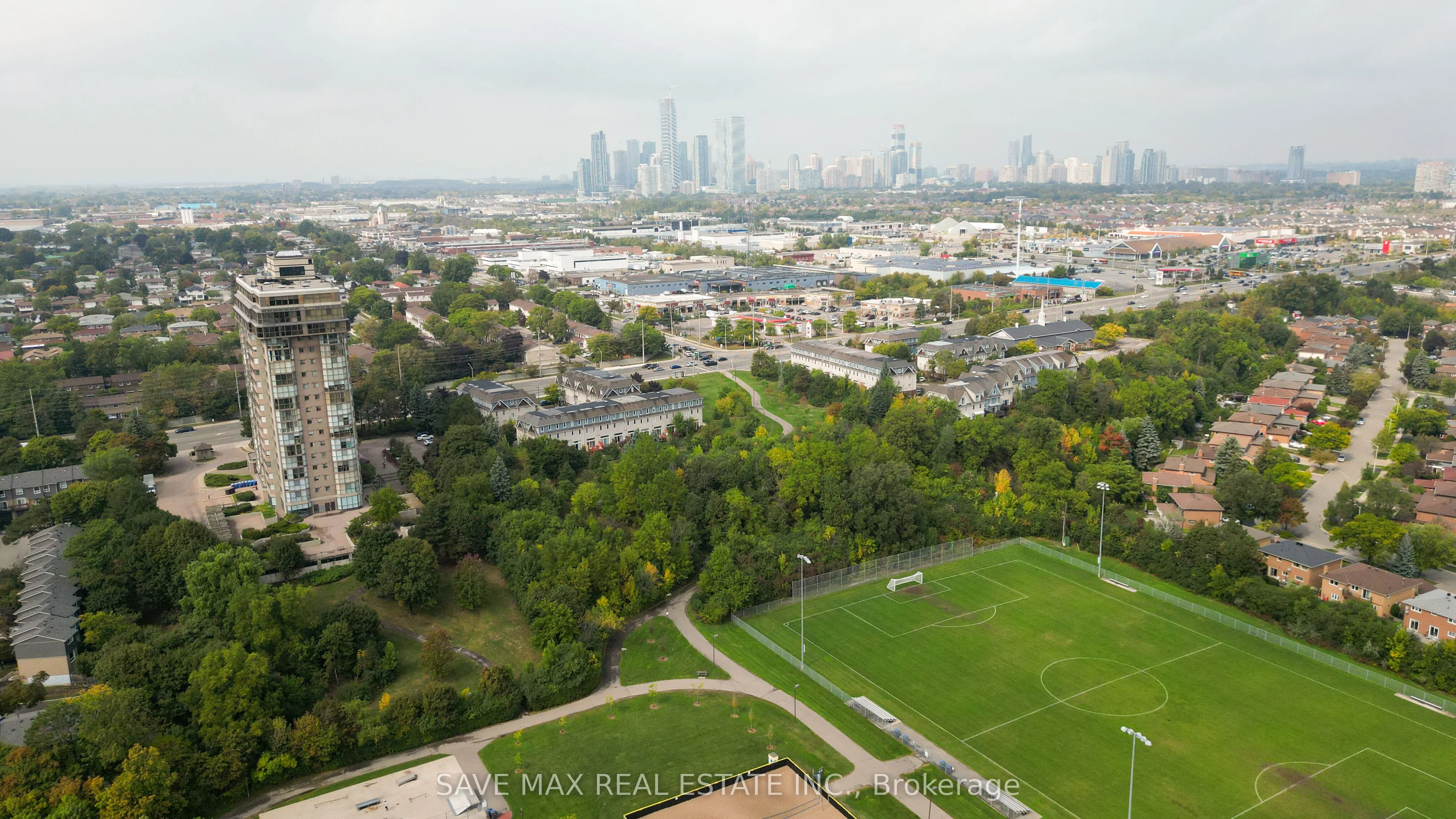 840 Dundas Street W, #25