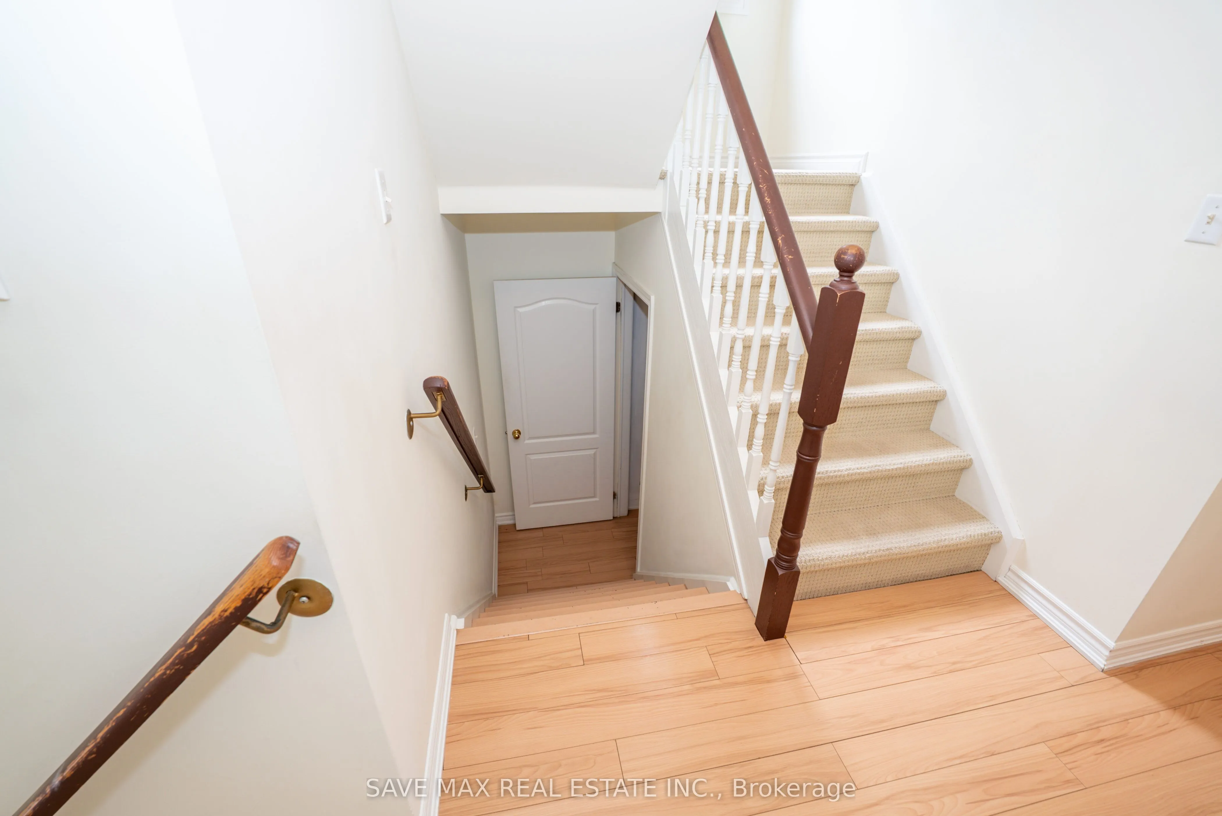 840 Dundas Street W, #25