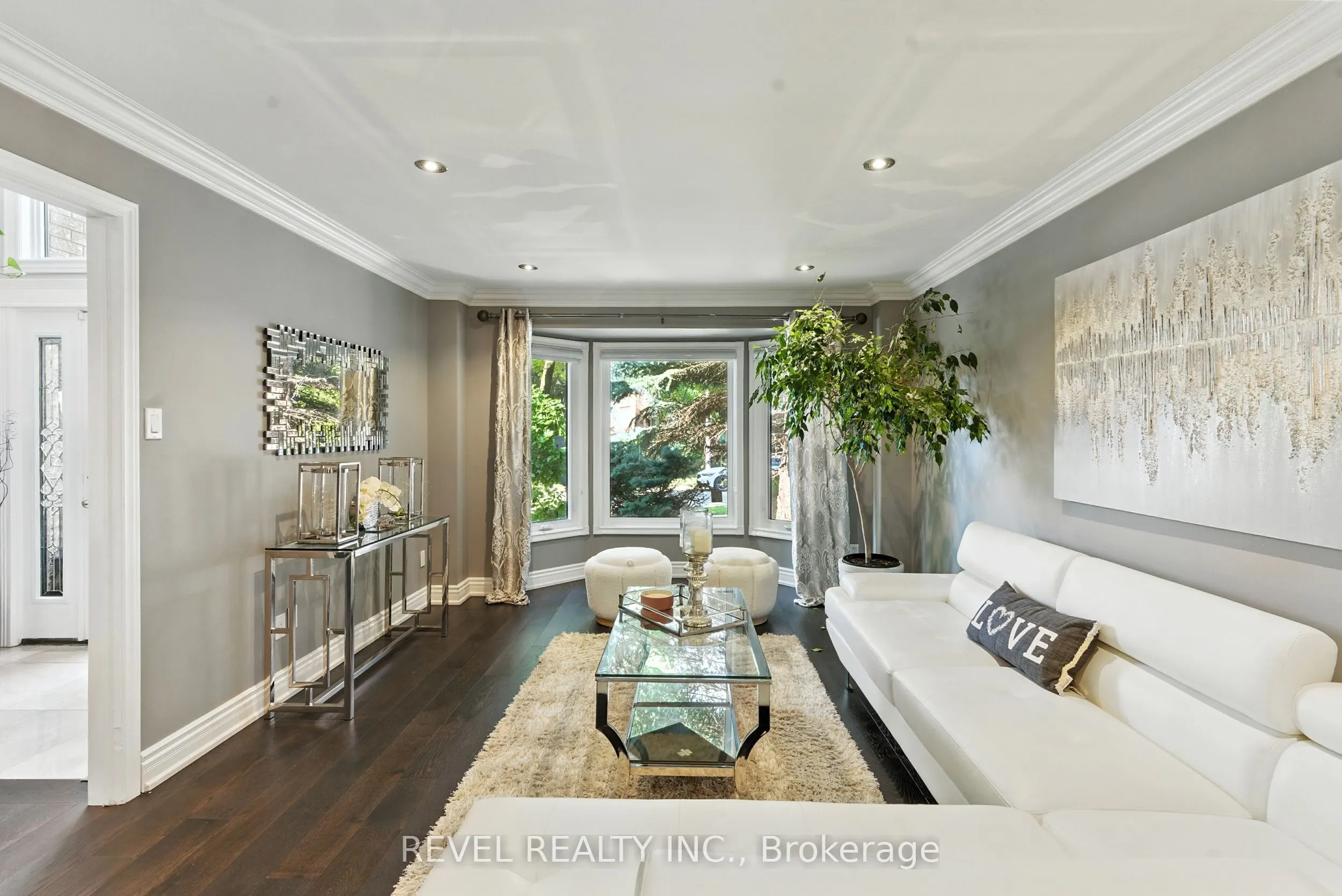 1251 WHITE Lane