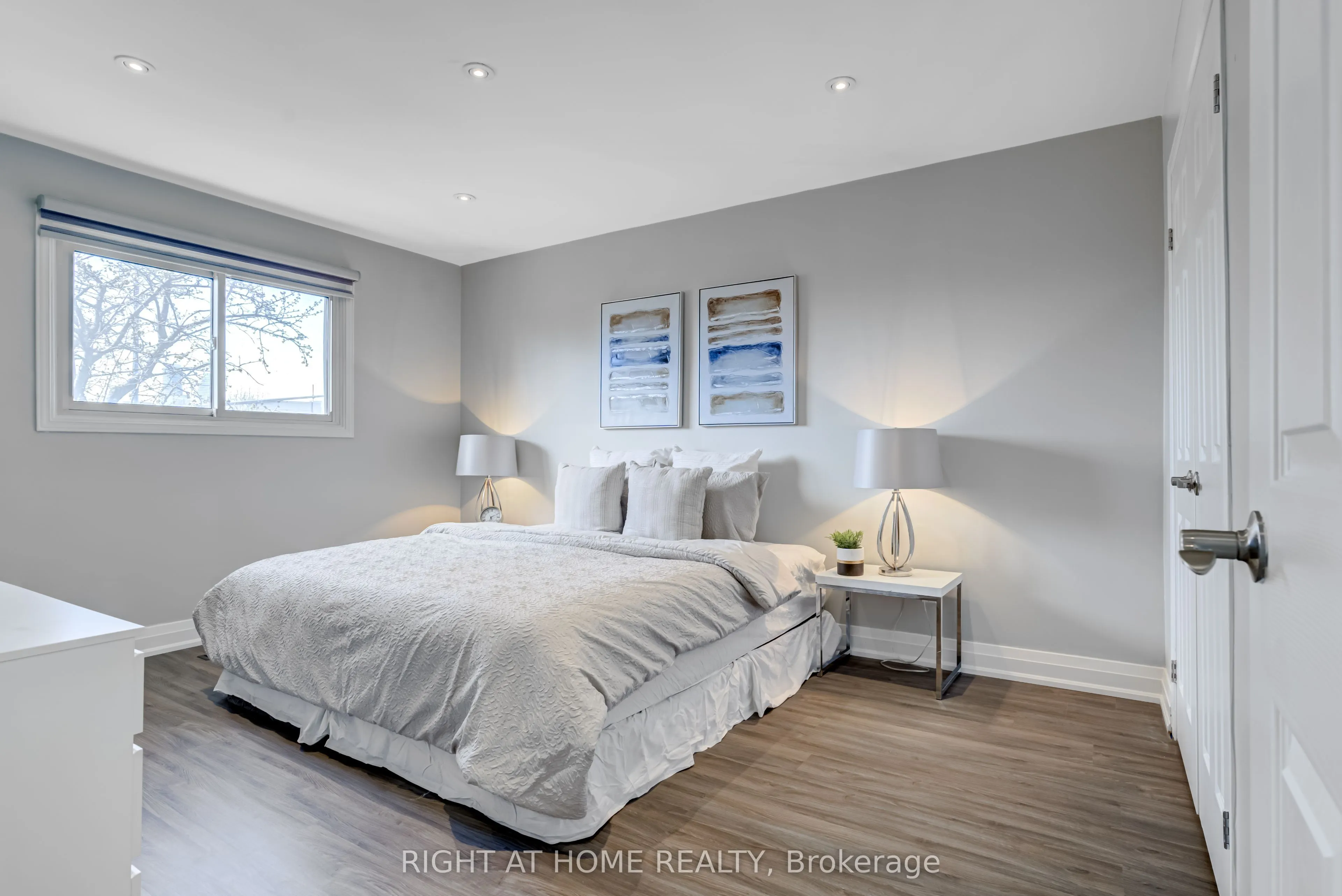 484 Kelvedon Mews