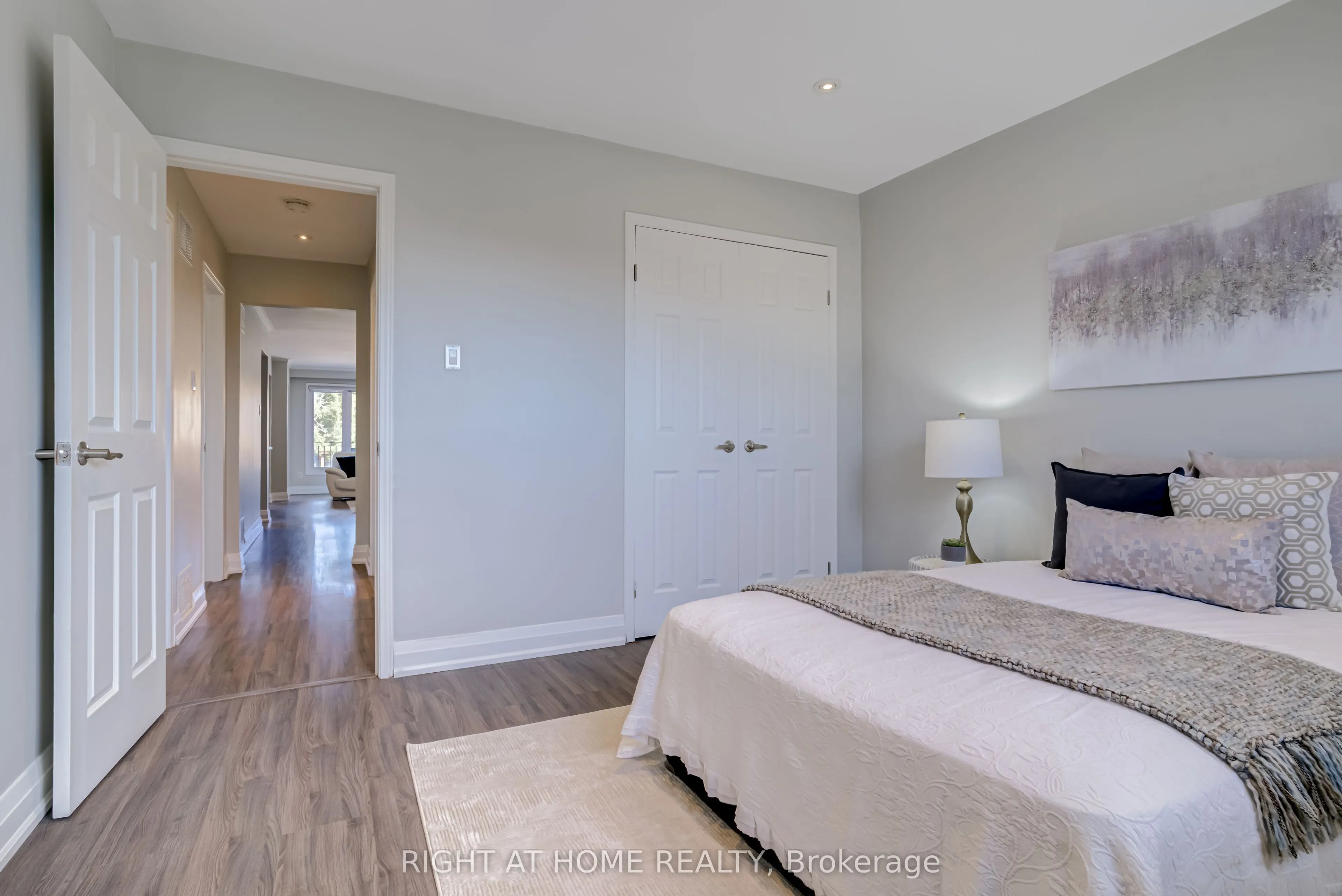 484 Kelvedon Mews