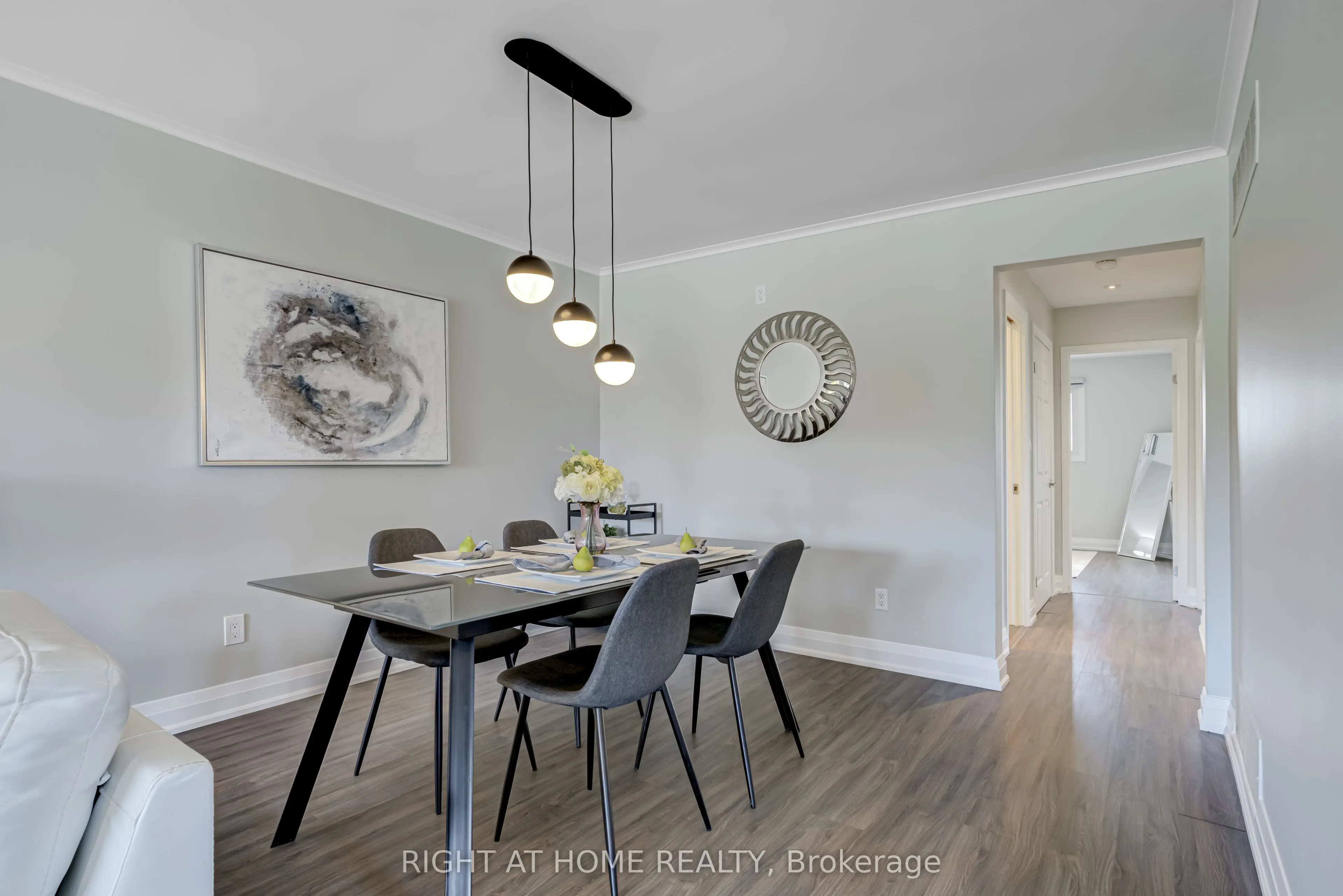 484 Kelvedon Mews