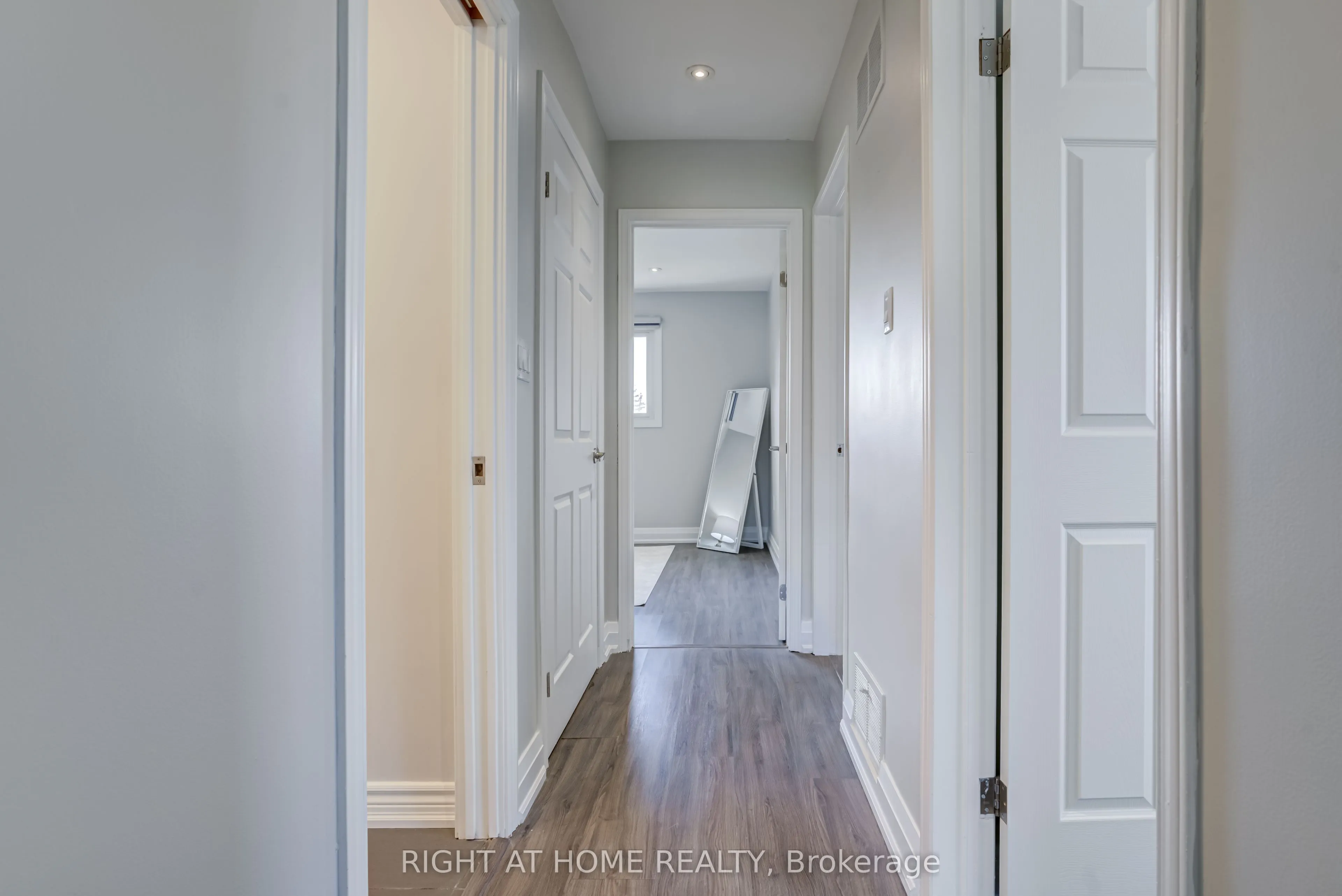 484 Kelvedon Mews