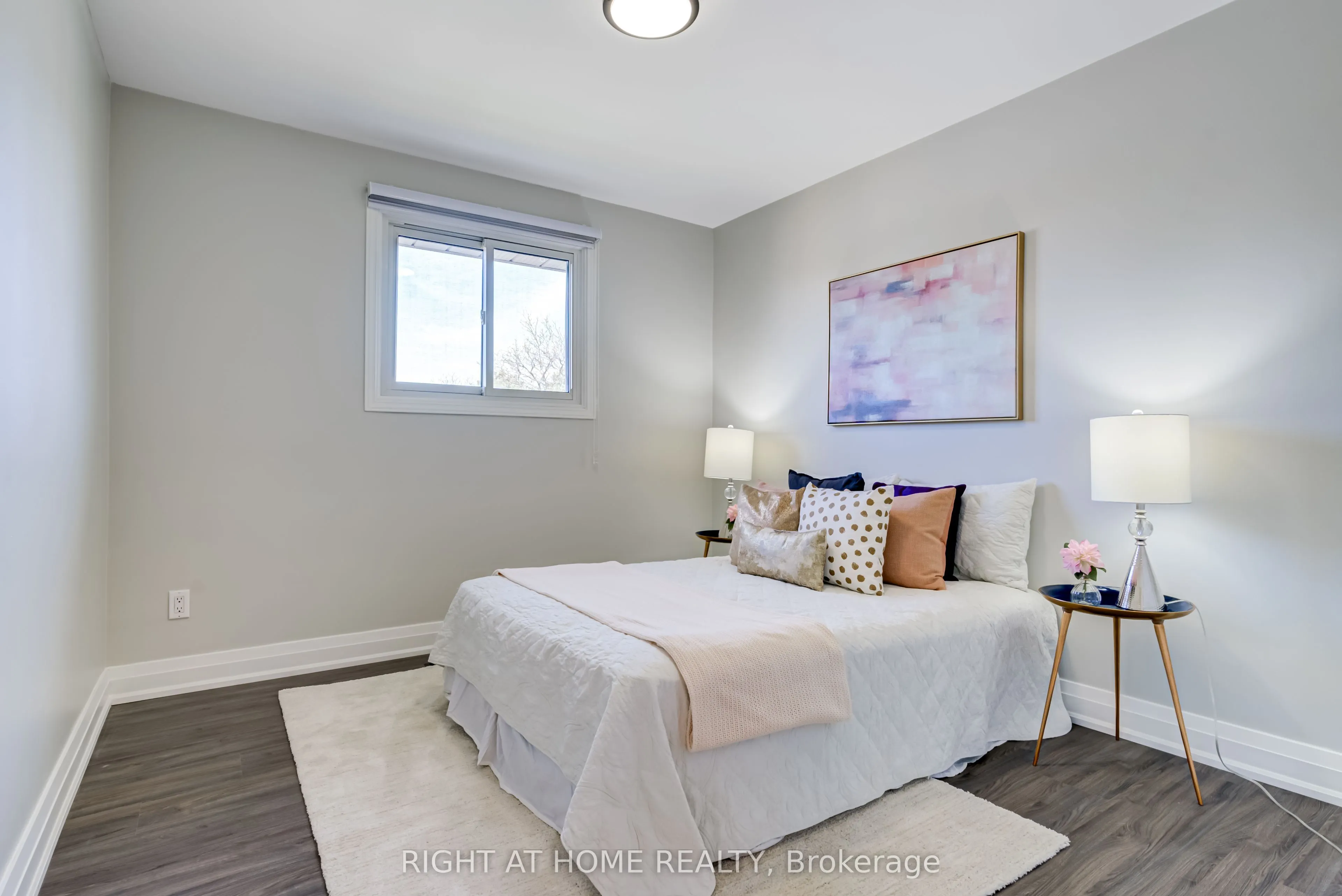 484 Kelvedon Mews