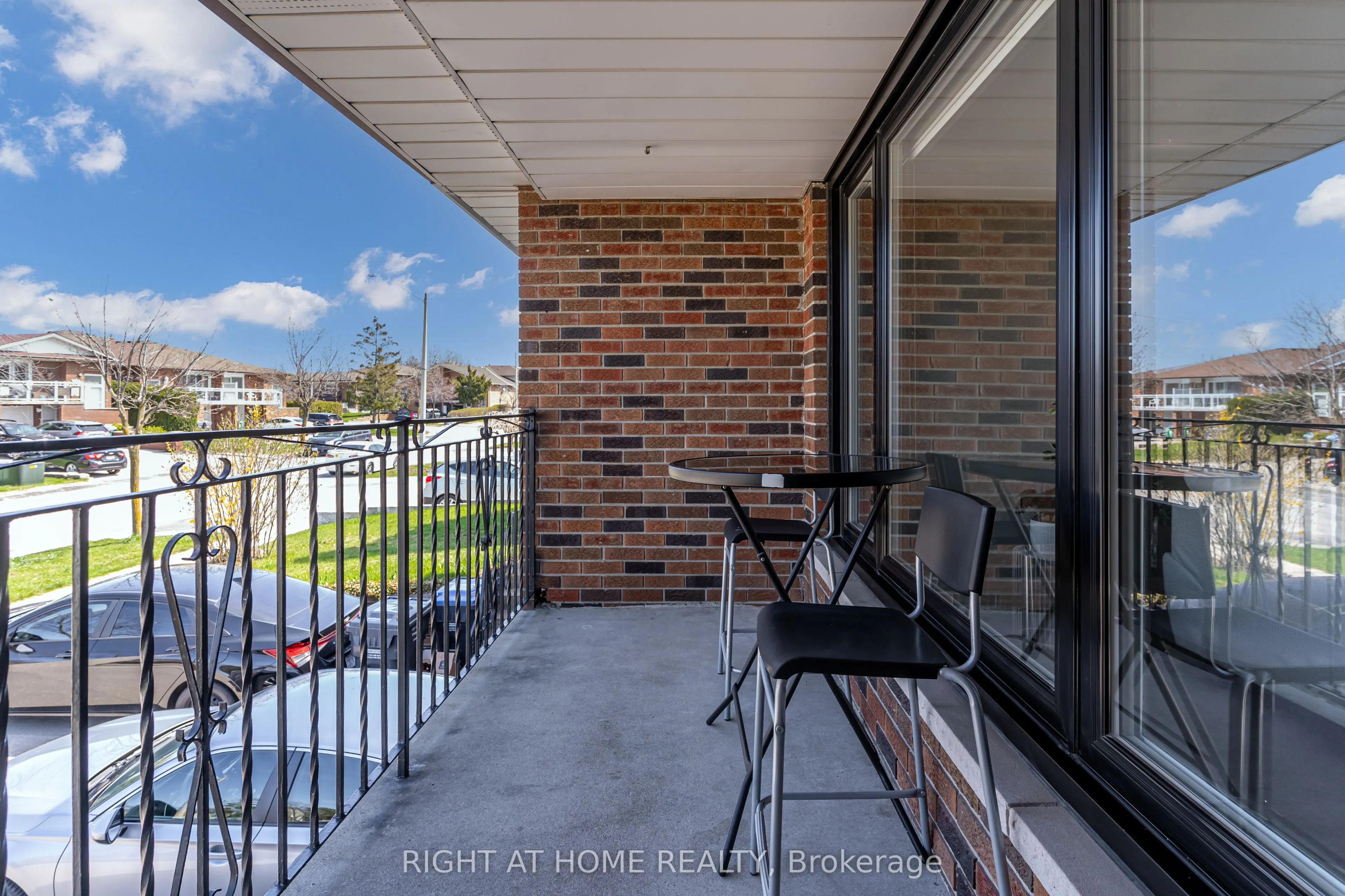 484 Kelvedon Mews